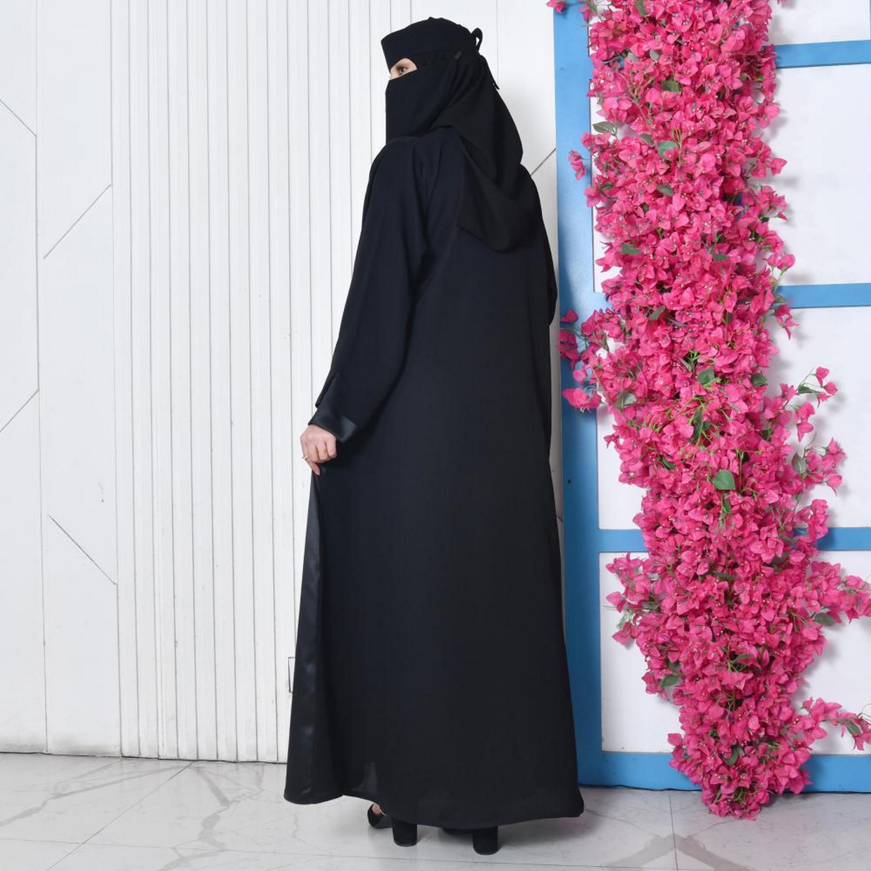 Lamha Black Colour Blocked Open-Front Slit and Overlapping Sleeves Crepe Women's Abaya with Hijab-women-arabicclothing-abayas-image-5