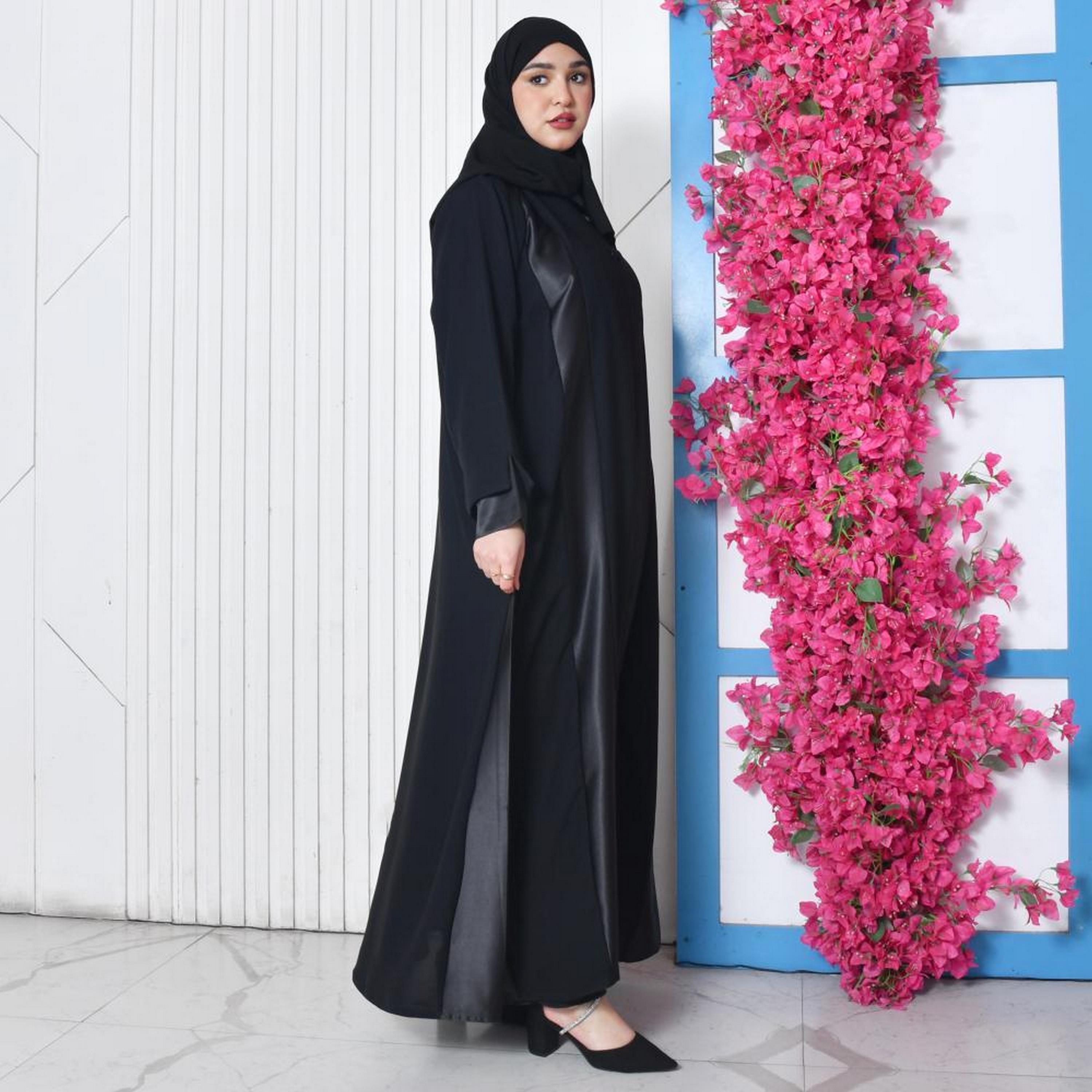 Lamha Black Colour Blocked Open-Front Slit and Overlapping Sleeves Crepe Women's Abaya with Hijab-women-arabicclothing-abayas-image-4