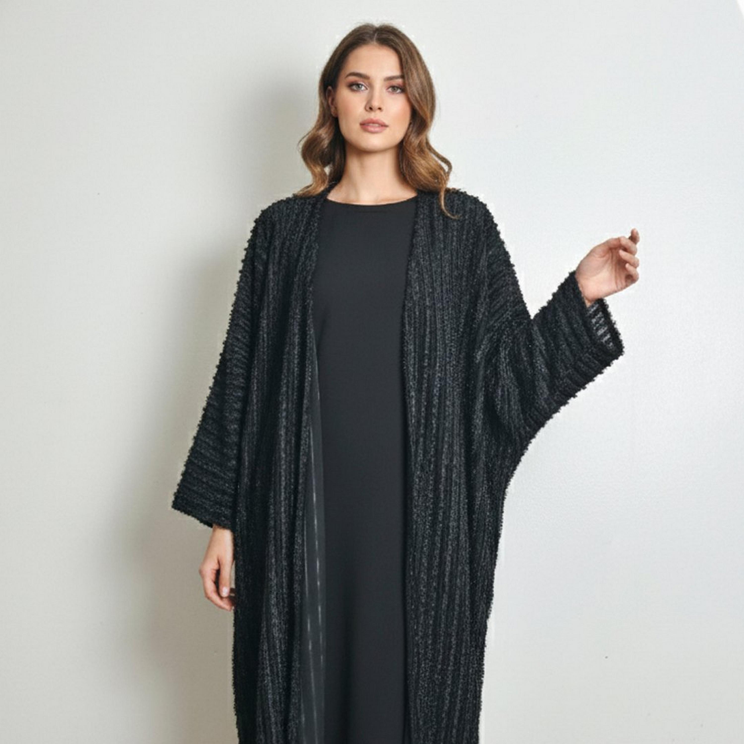 عباية "رُبع بشت" كتان بقماش "تيكستشرد" نسائية - أسود من لمحة-women-arabicclothing-abayas-image-2