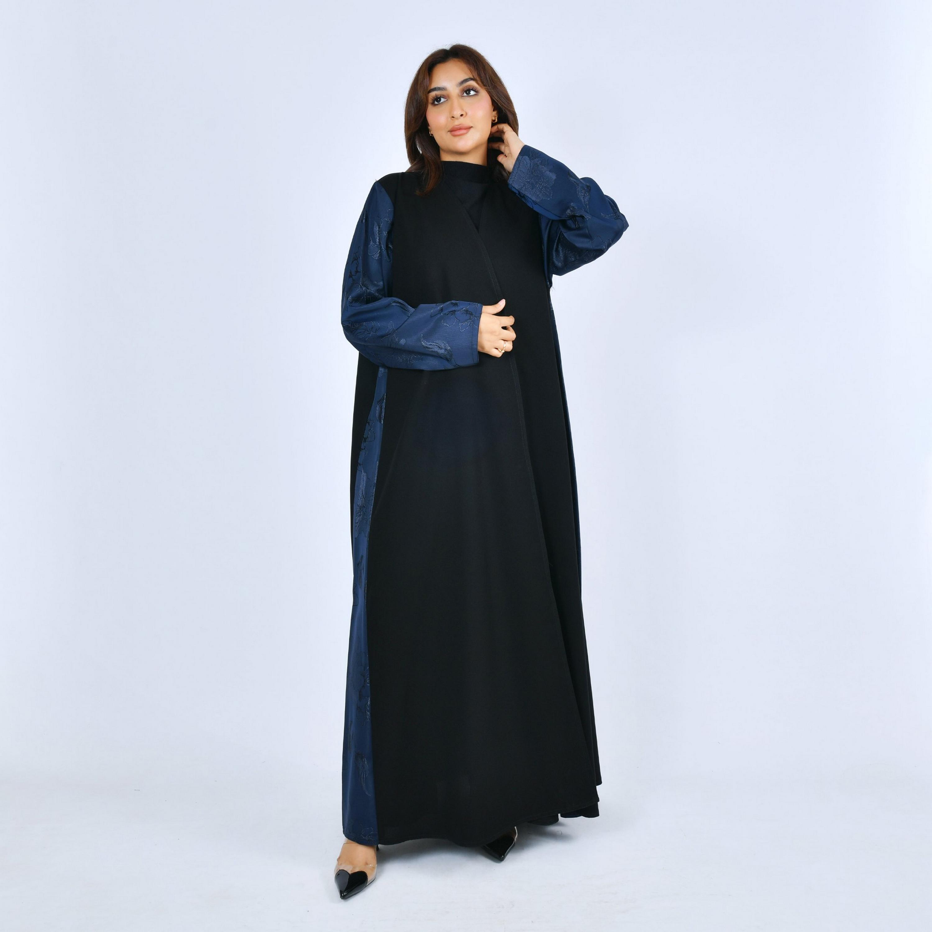 Lamha Black Jacquard Floral Dual Tone Contrast Sleeves Linen Women's Abaya-women-arabicclothing-abayas-image-1