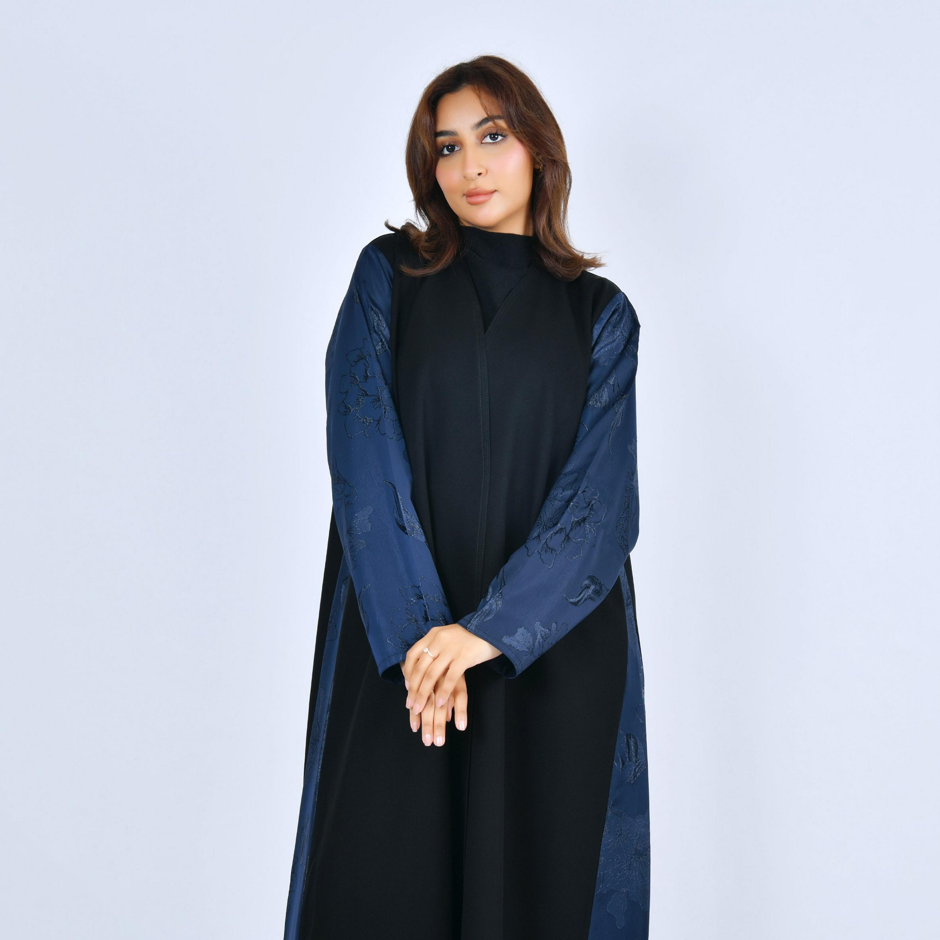 Lamha Black Jacquard Floral Dual Tone Contrast Sleeves Linen Women's Abaya-women-arabicclothing-abayas-image-2