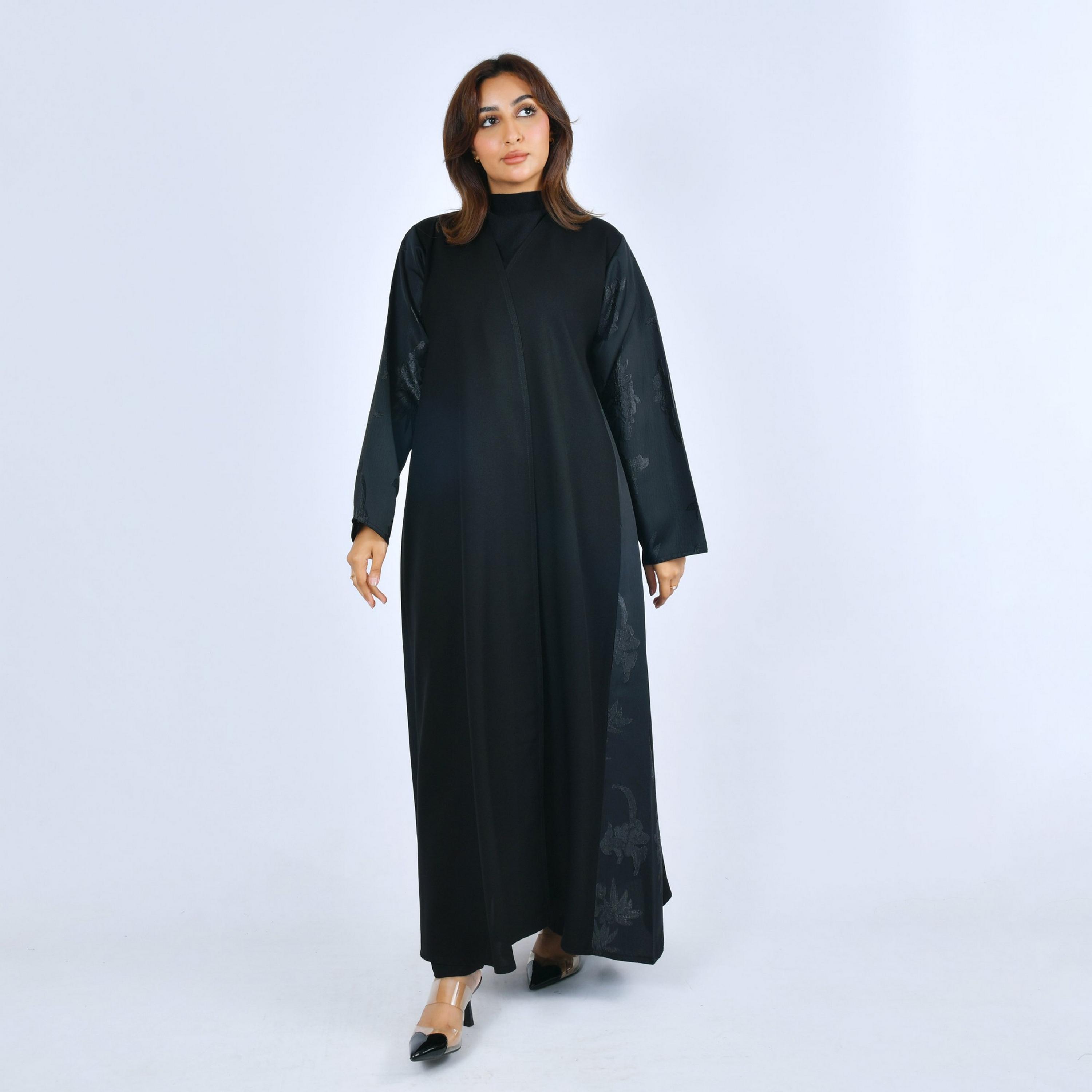 عباية كتان بقماش "جاكارد فلورال" وتصميم "ديوال تون" نسائية - أسود من لمحة-women-arabicclothing-abayas-image-1