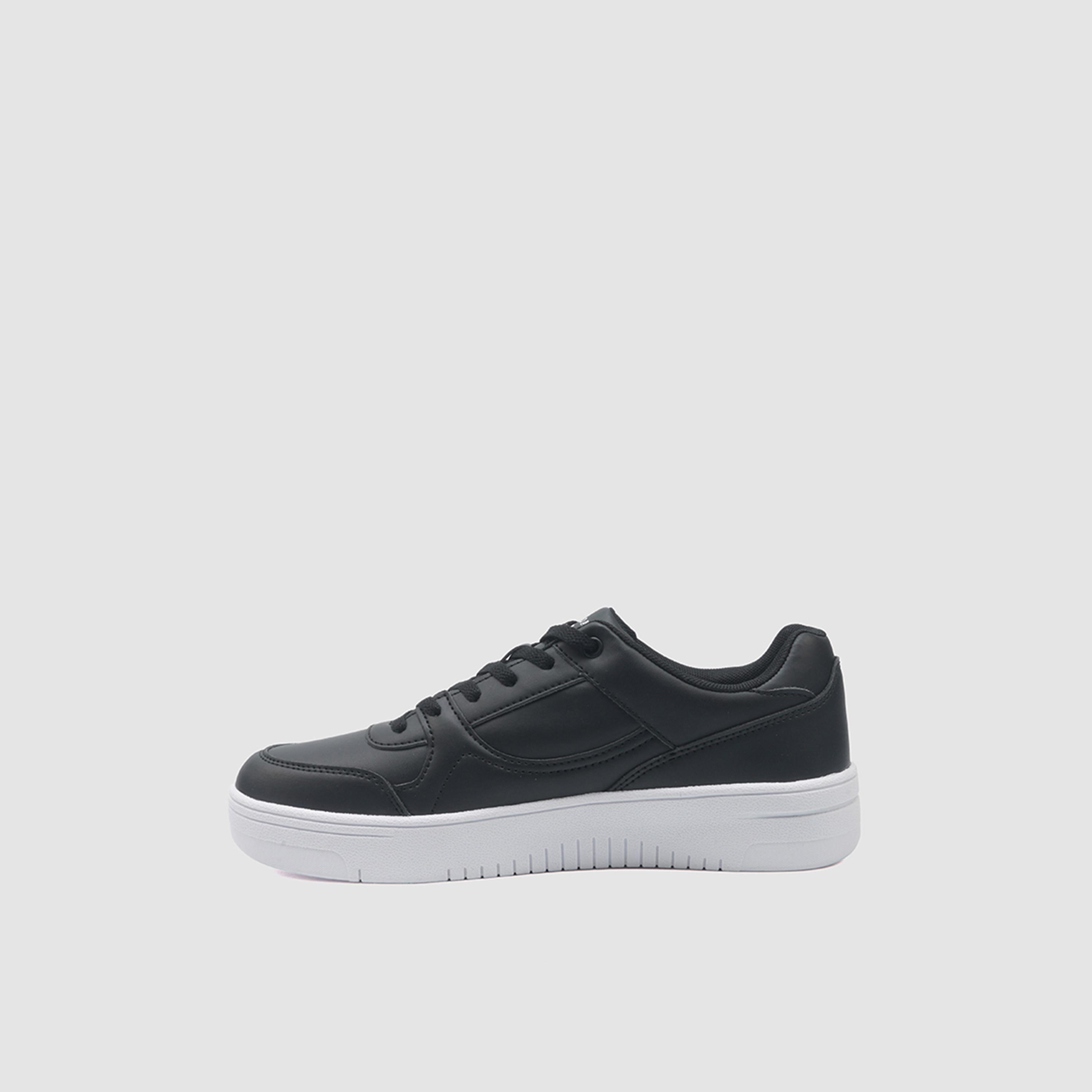 يو. اس. بولو اسن - حذاء رياضي مسطح برباط منخفض الكاحل للنساء | LEE-WMN-GLB-6FX-women-shoes-sneakers-image-2