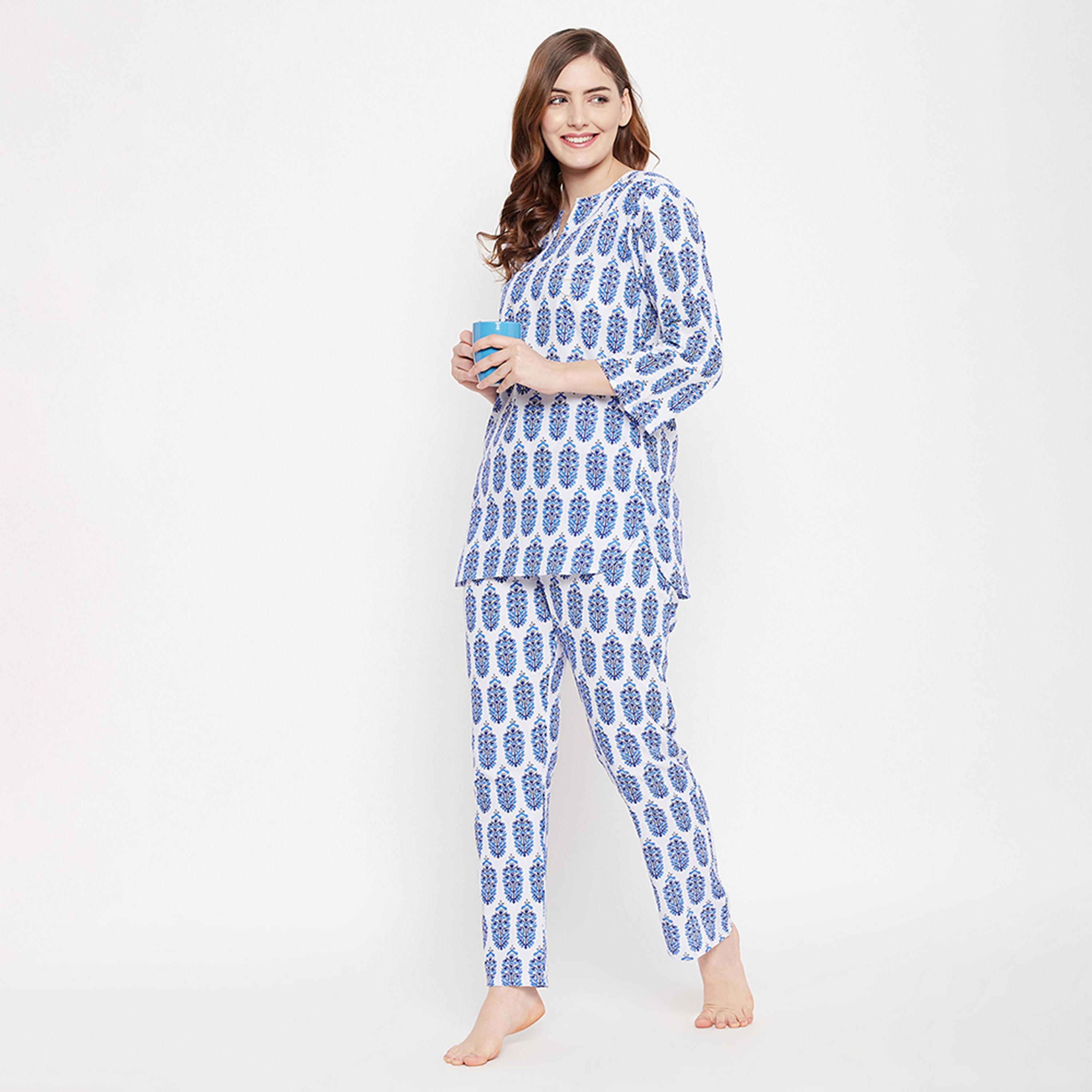 طقم توب وبيجامة "بريتي فلورالز" - 100% قطن أزرق من كلوفيا-women-clothing-nightwear-pyjamas-longsets-image-2