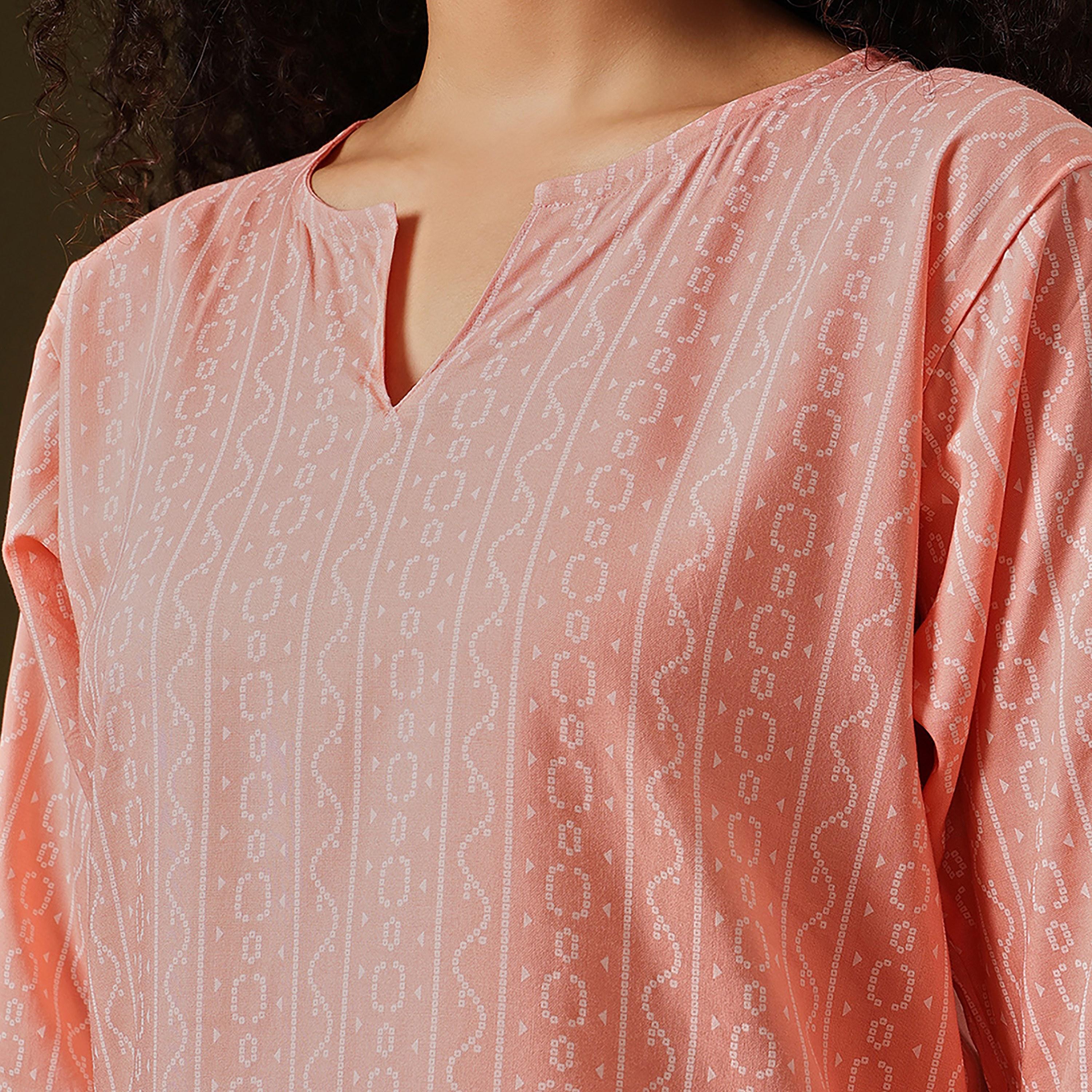 طقم توب وبيجامة كورتا بطبعة هندسية - ريون خوخي من كلوفيا-women-clothing-nightwear-pyjamas-longsets-image-6