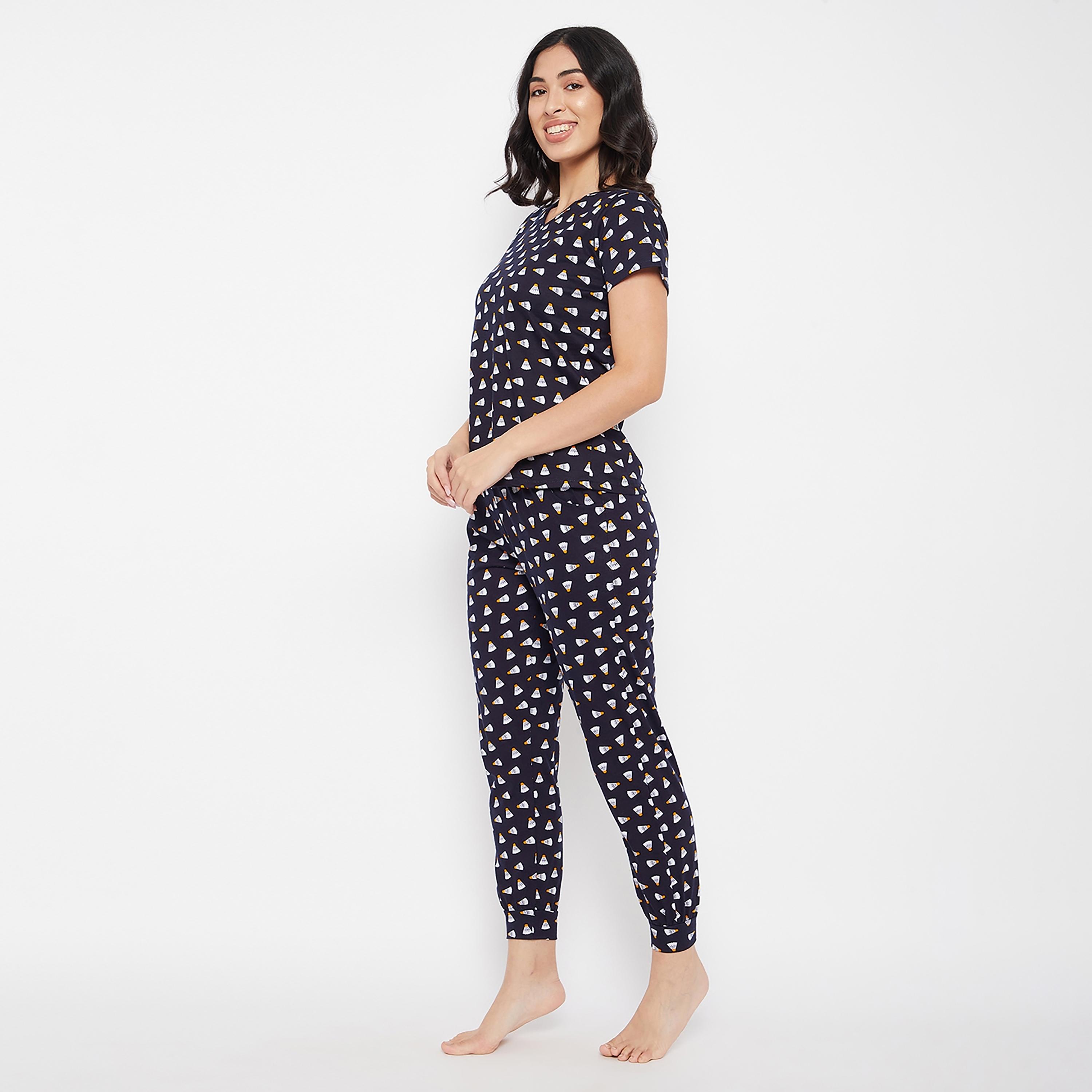 Clovia Set of Printed V-Neck T-Shirt with Jogger-women-clothing-nightwear-pyjamas-longsets-image-3