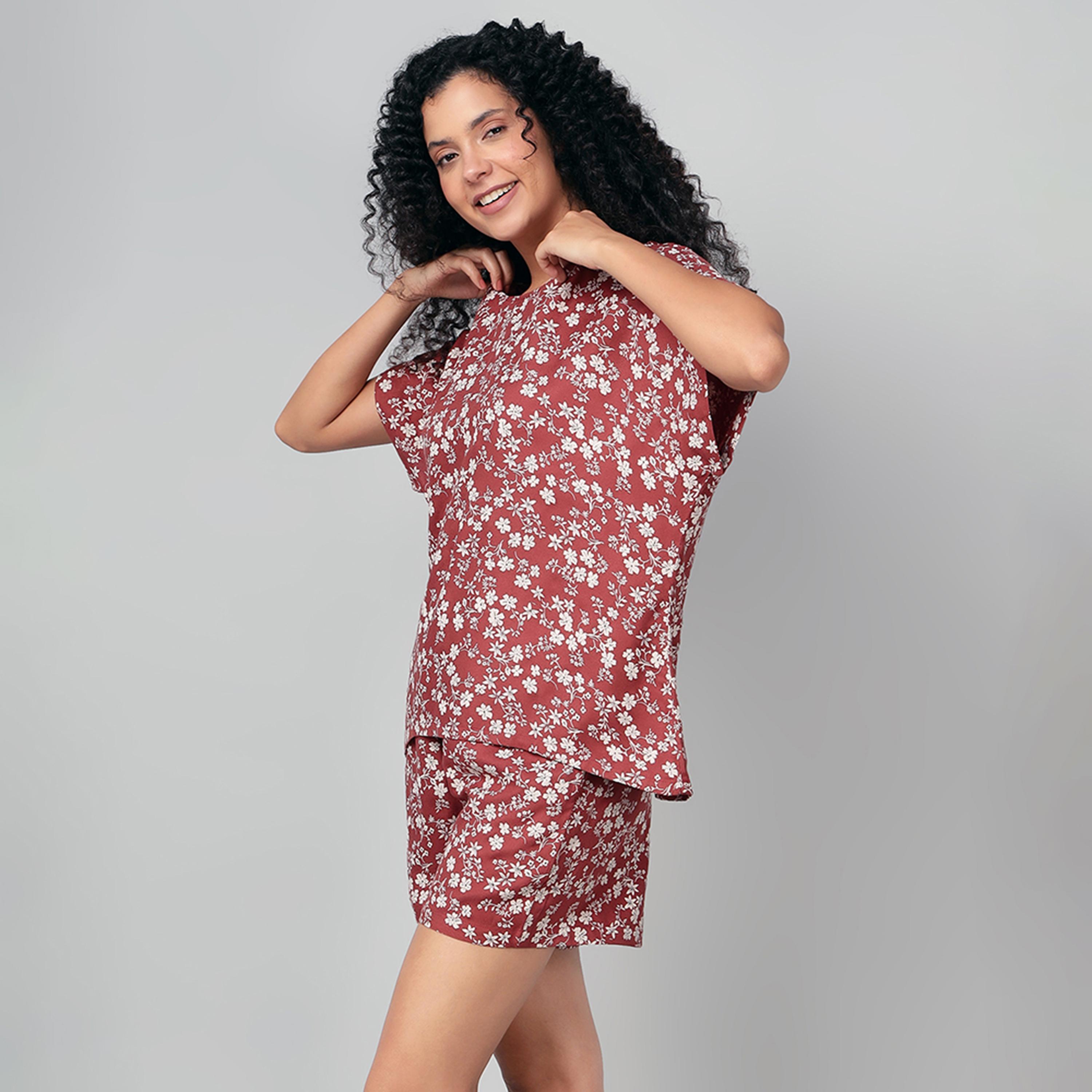 طقم توب وشورت بطبعة زهور - كريب بني من كلوفيا-women-clothing-nightwear-pyjamas-shortsets-image-5