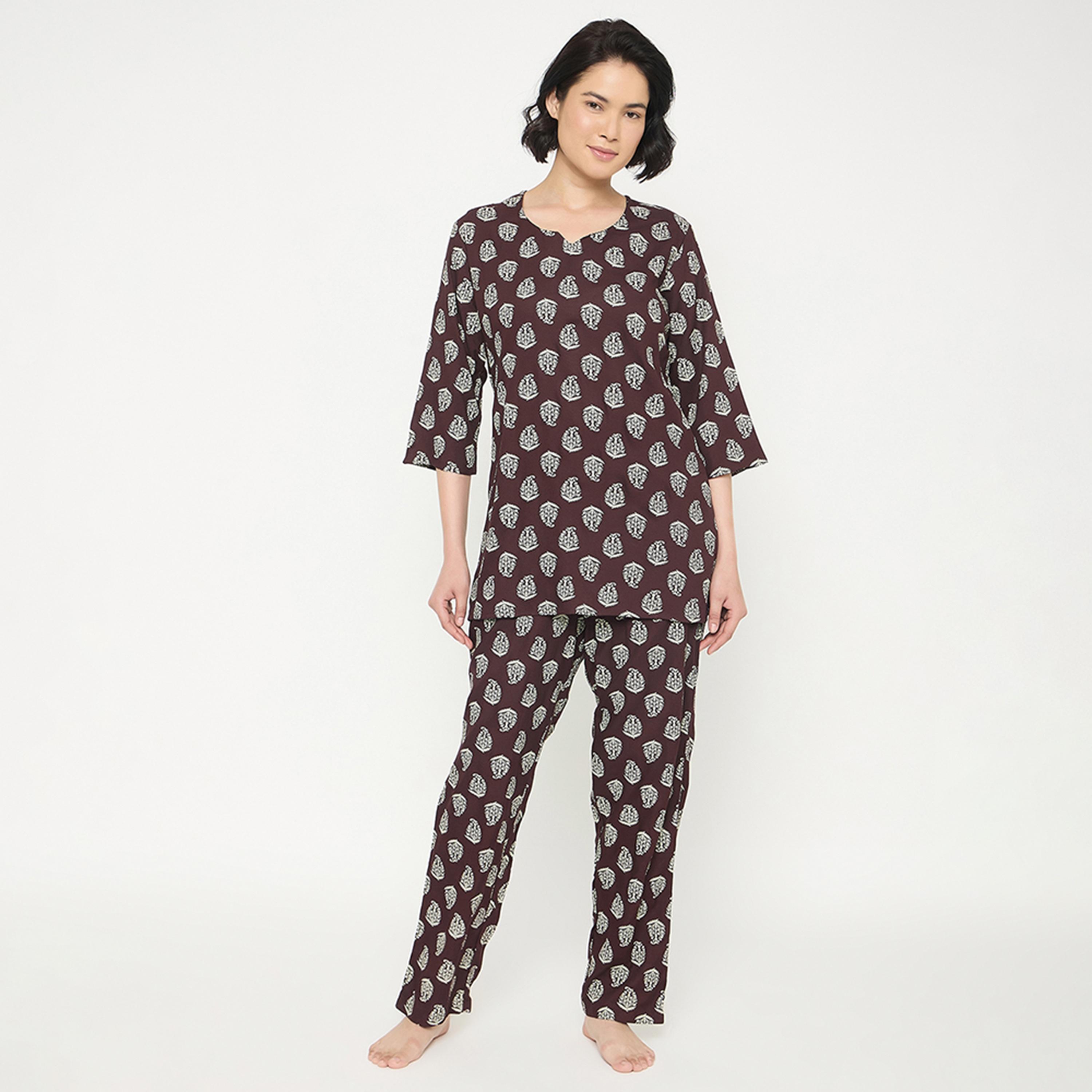 طقم توب وبيجامة بطبعة بلوك - ريون أرجواني داكن من كلوفيا-women-clothing-nightwear-pyjamas-longsets-image-1