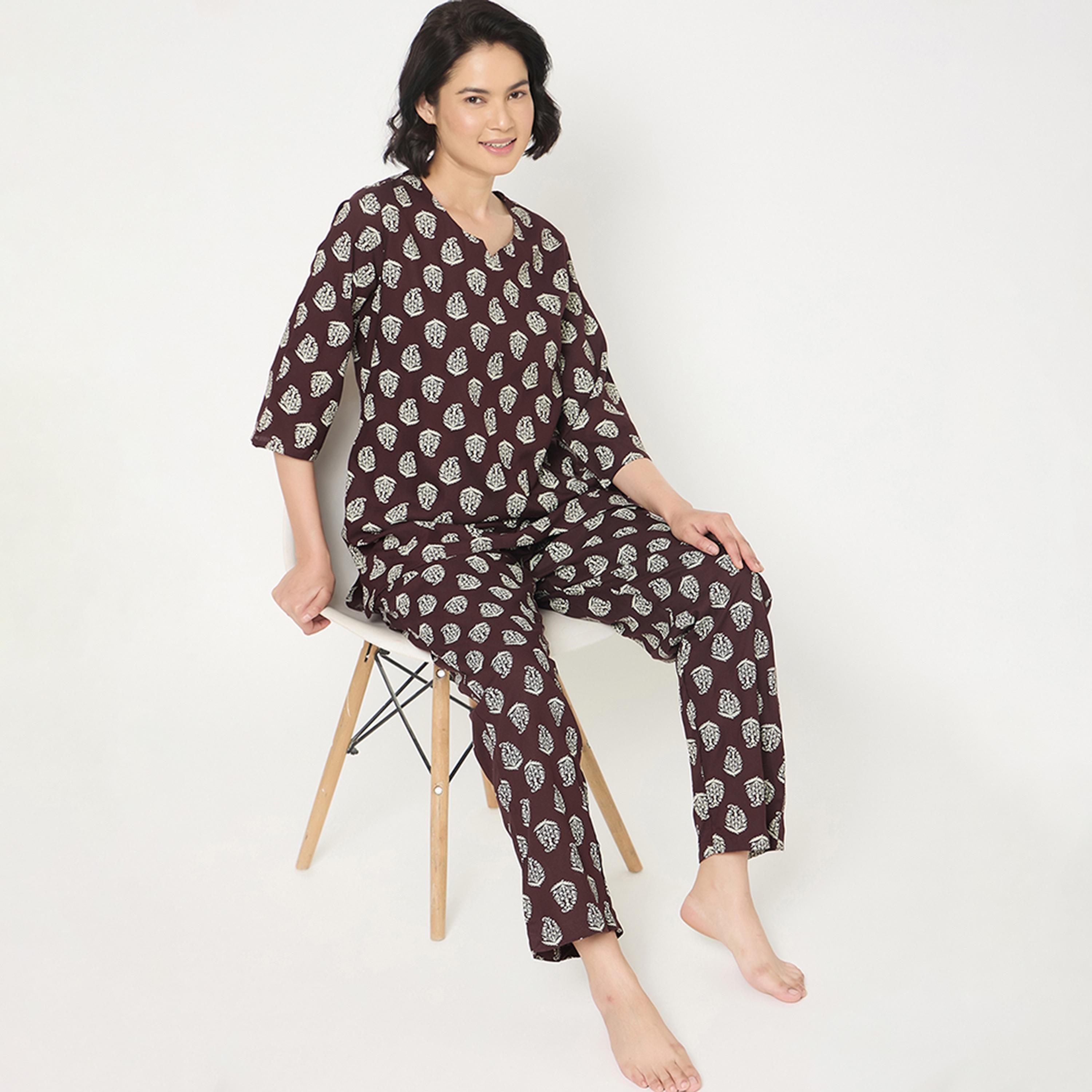 طقم توب وبيجامة بطبعة بلوك - ريون أرجواني داكن من كلوفيا-women-clothing-nightwear-pyjamas-longsets-image-2