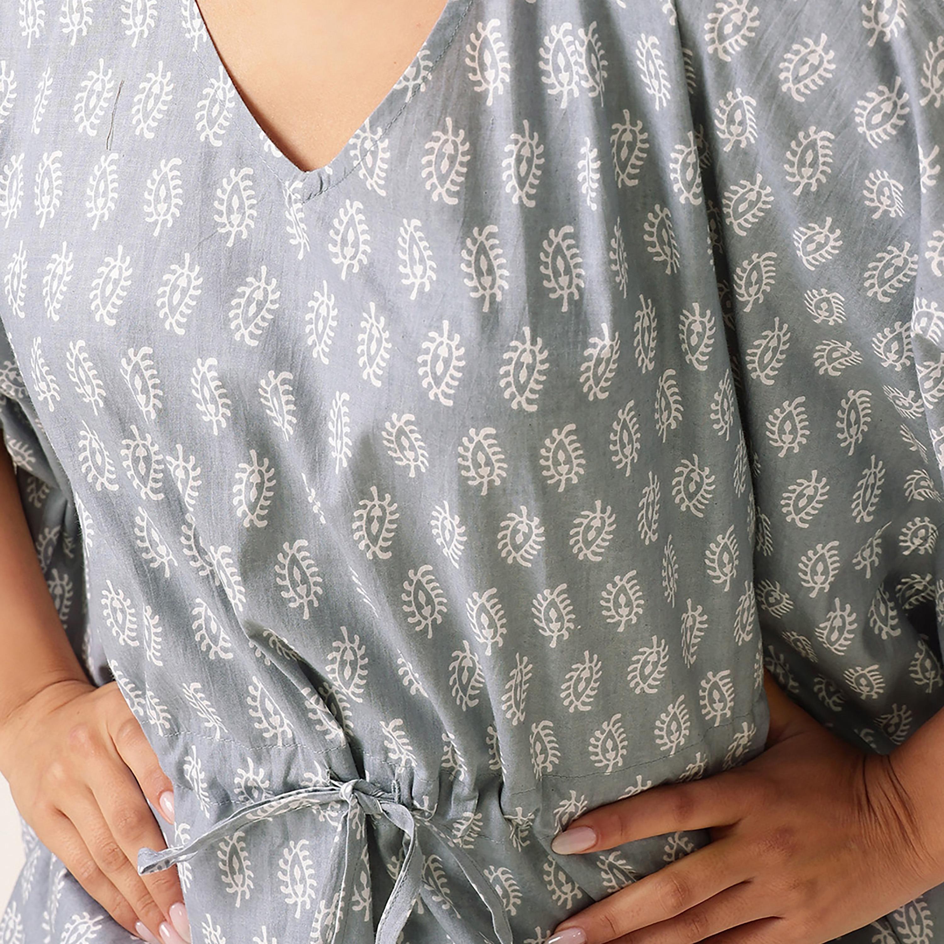 طقم توب وبيجامة قفطان "بلوك مي بريتي" - 100% قطن رمادي فاتح من كلوفيا-women-clothing-nightwear-pyjamas-longsets-image-4