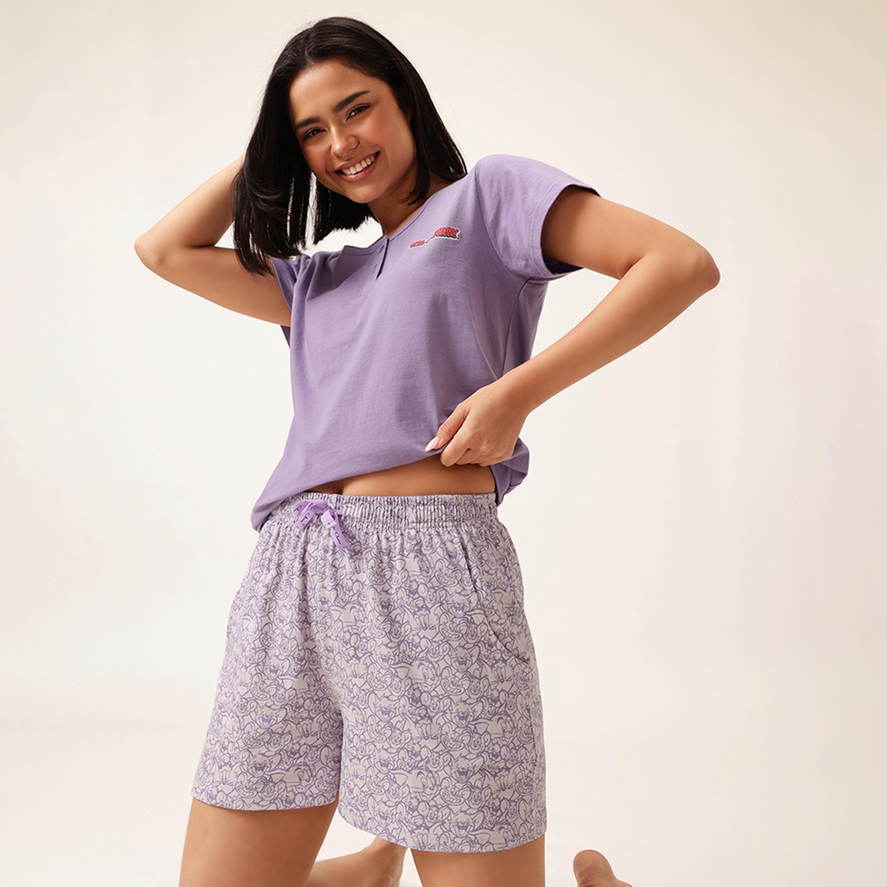 طقم تي شيرت وشورت بطبعة "توم وجيري" - 100% قطن لافندر من كلوفيا-women-clothing-nightwear-pyjamas-shortsets-image-4