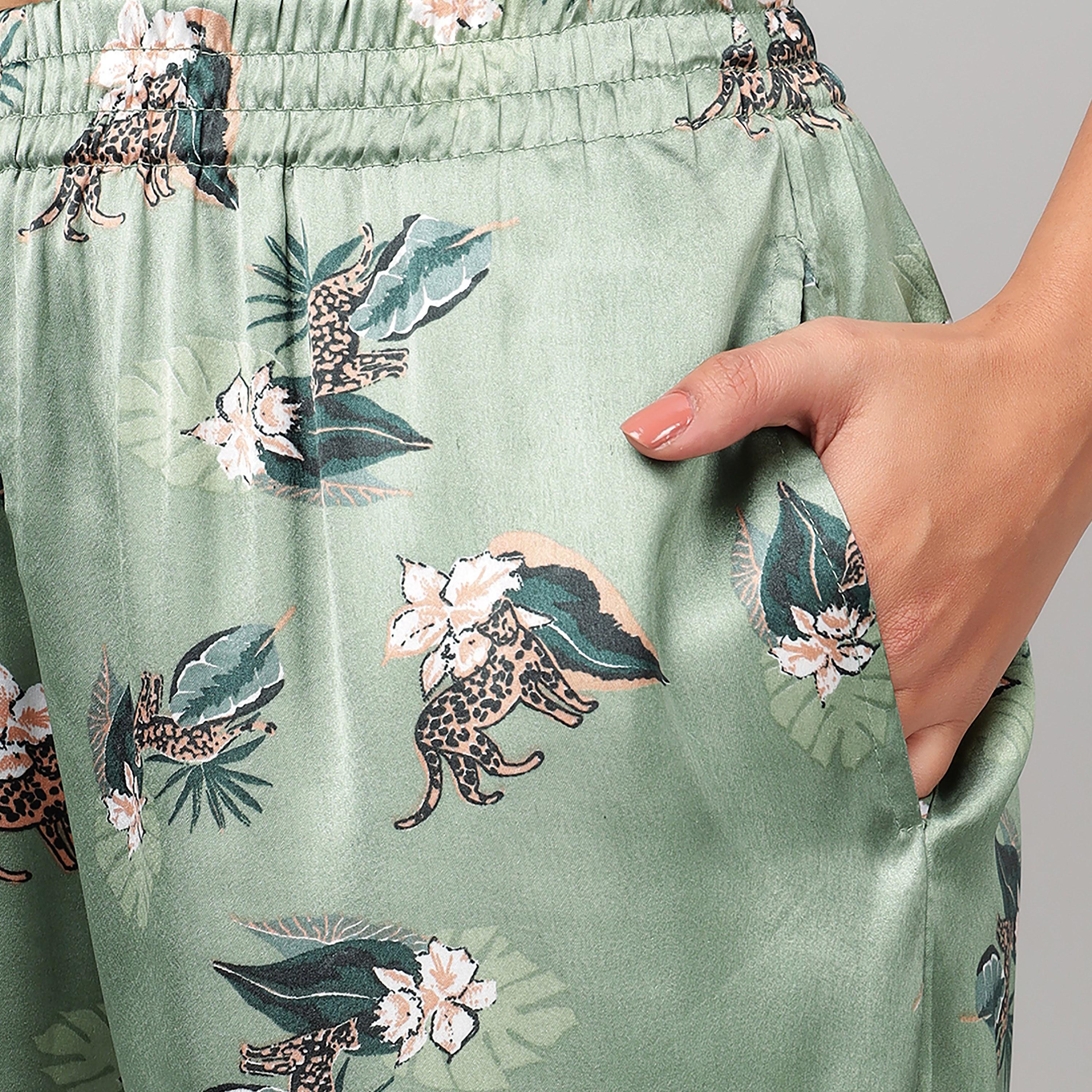 طقم قميص وبيجامة بأزرار "بريتي فلورالز" - ستان أخضر يشمي من كلوفيا-women-clothing-nightwear-pyjamas-longsets-image-6