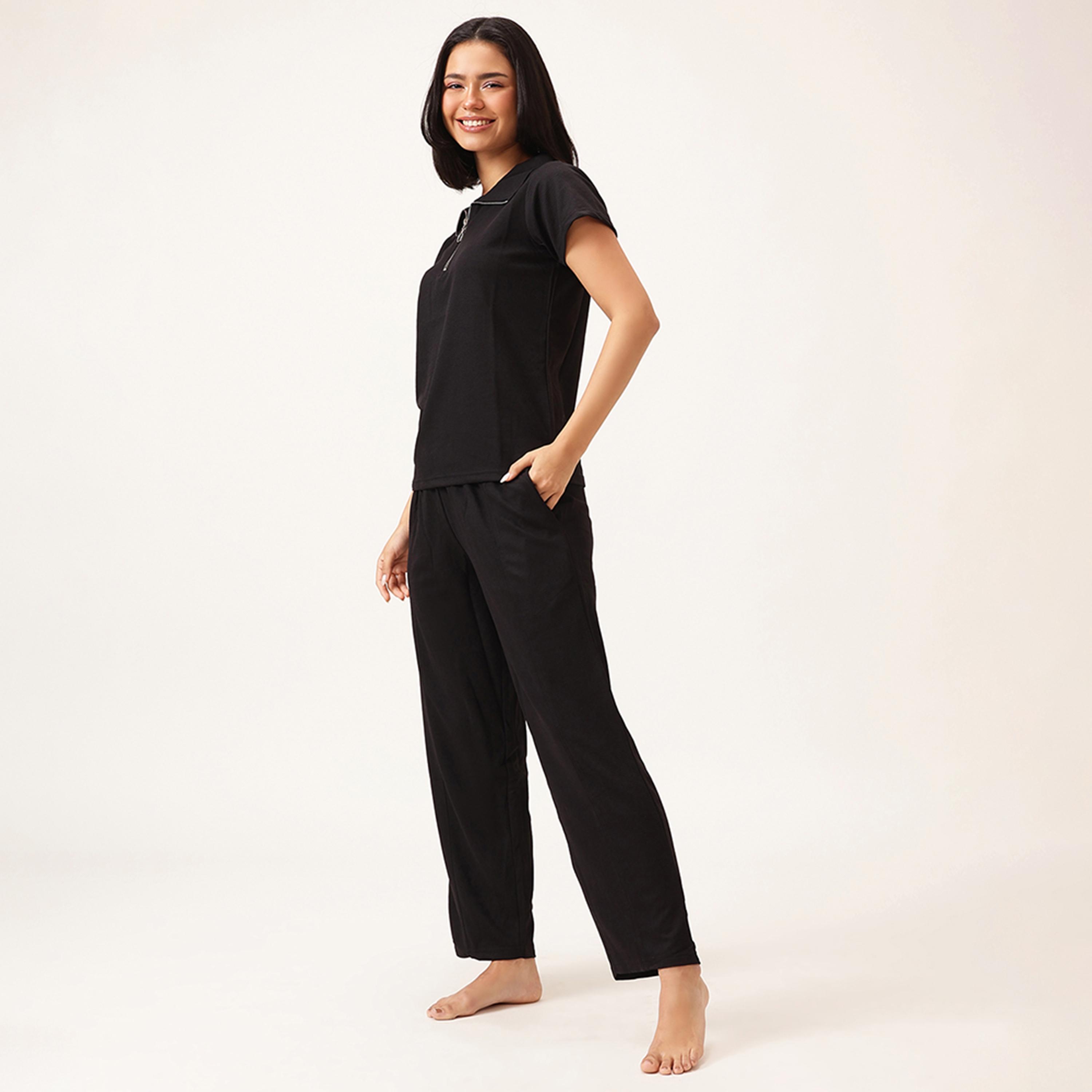 طقم تي شيرت وبيجامة "شيك بيسك" - وافل أسود من كلوفيا-women-clothing-nightwear-pyjamas-longsets-image-2