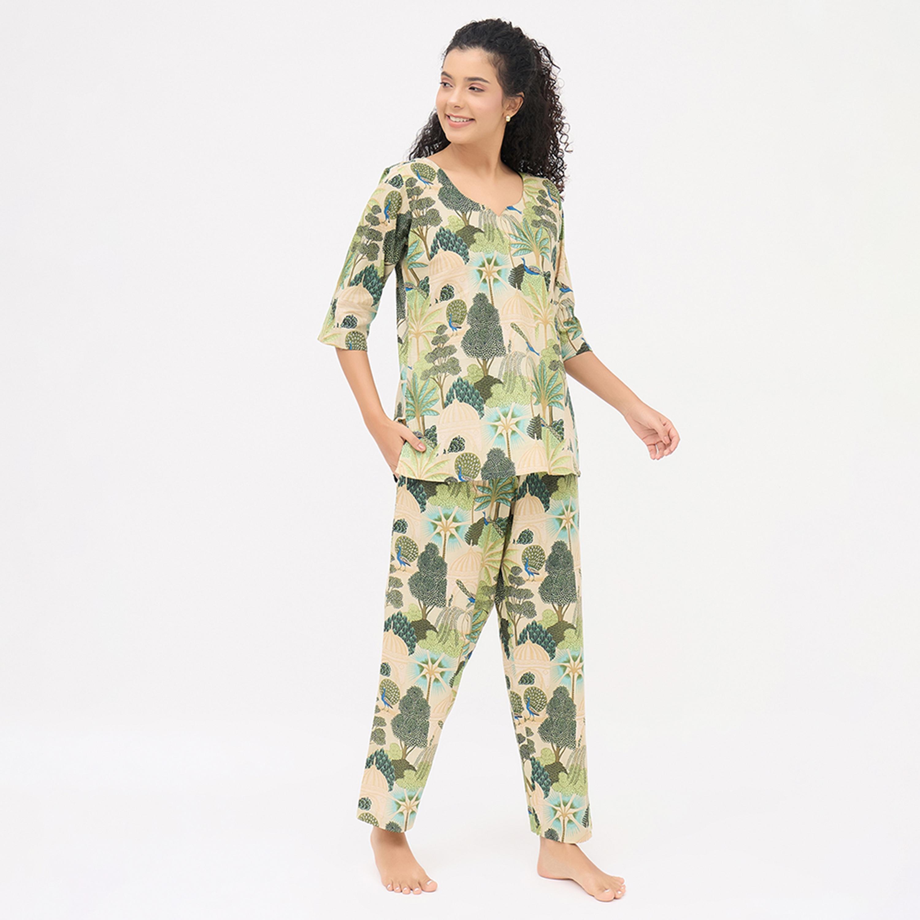 طقم توب وبيجامة كورتا بطبعة استوائية - 100% قطن أخضر فاتح من كلوفيا-women-clothing-nightwear-pyjamas-longsets-image-3