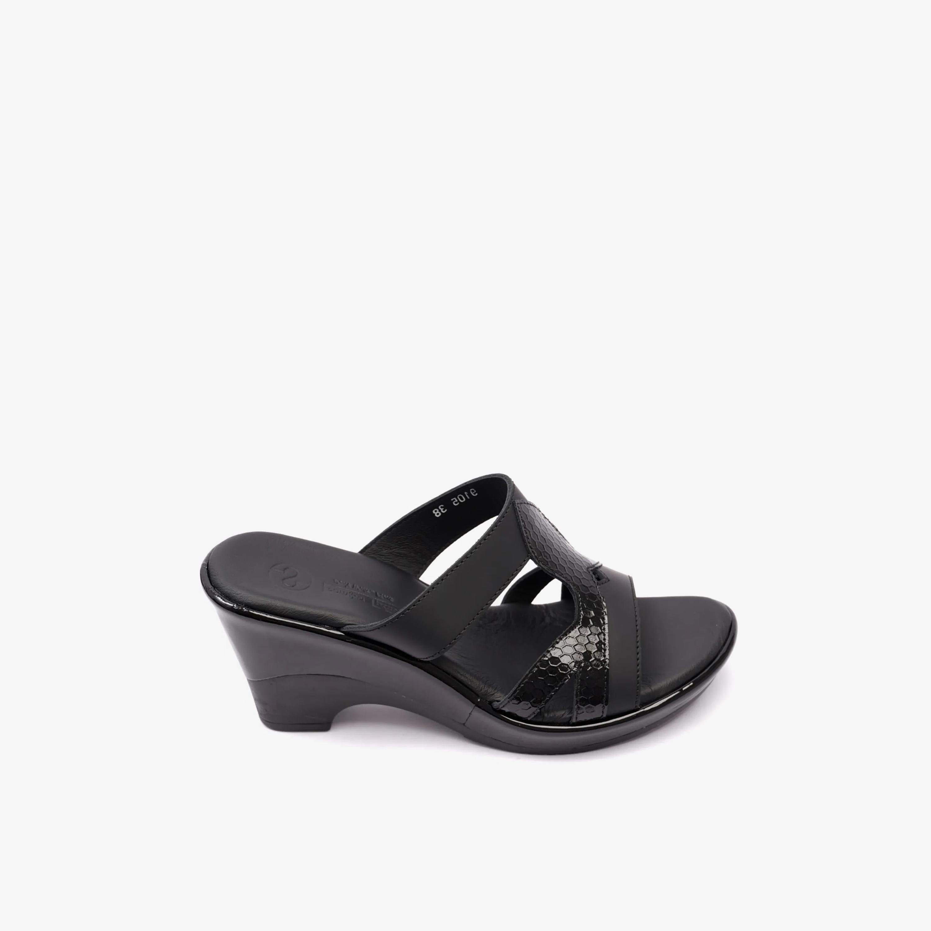 كومفورت بلس - حذاء نسائي سهل الارتداء بكعب إسفيني | LSDCP9105-women-shoes-sandals-heeled-image-3
