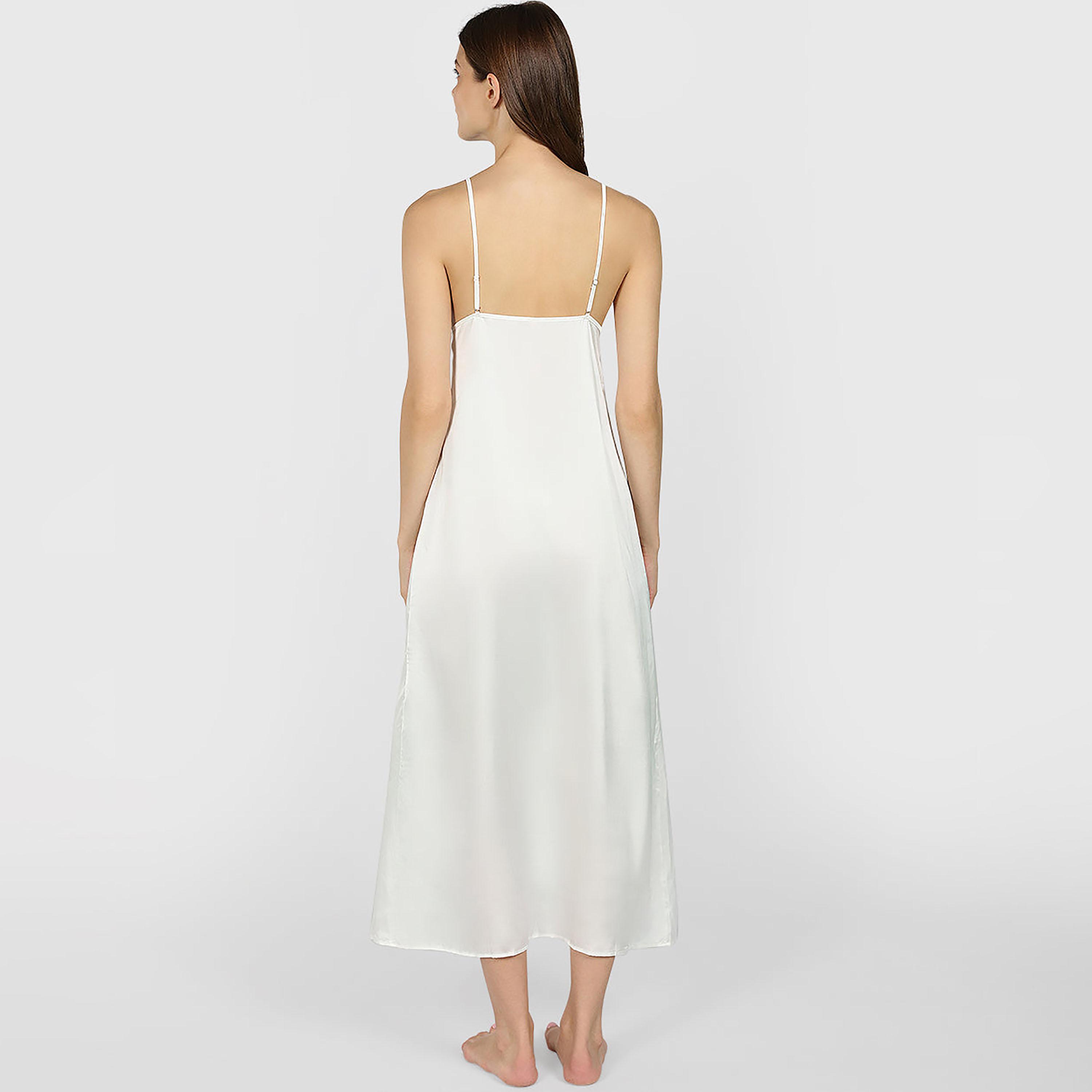 فستان داخلي نسائي من الدانتيل بحمالات وبلا أكمام من إيسلا اند إيفي-women-clothing-nightwear-nighties-image-4