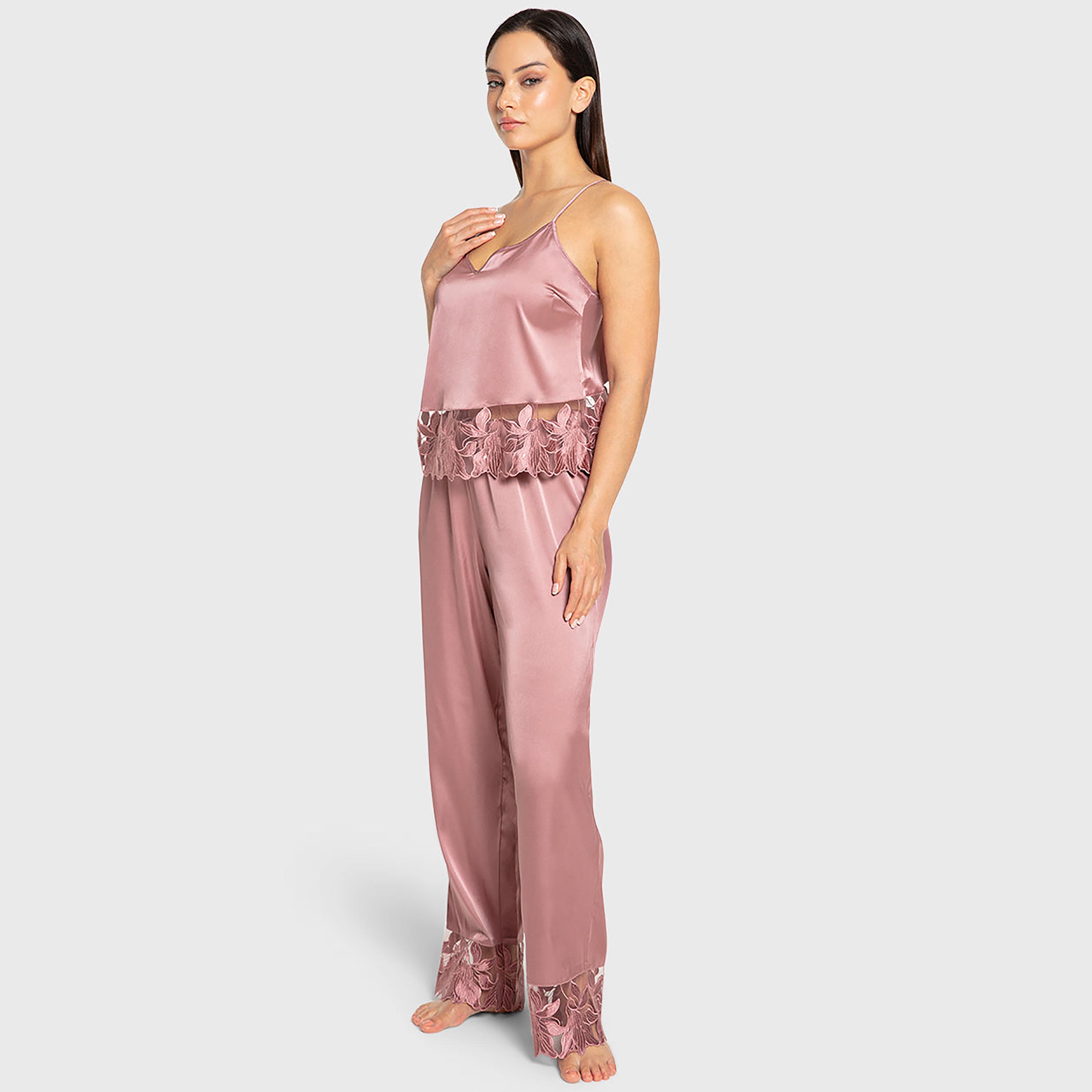 طقم نسائي كامي وبيجاما مطرز بالزهور وحمالات رفيعة من إيسلا آند إيفي-women-clothing-nightwear-pyjamas-longsets-image-2
