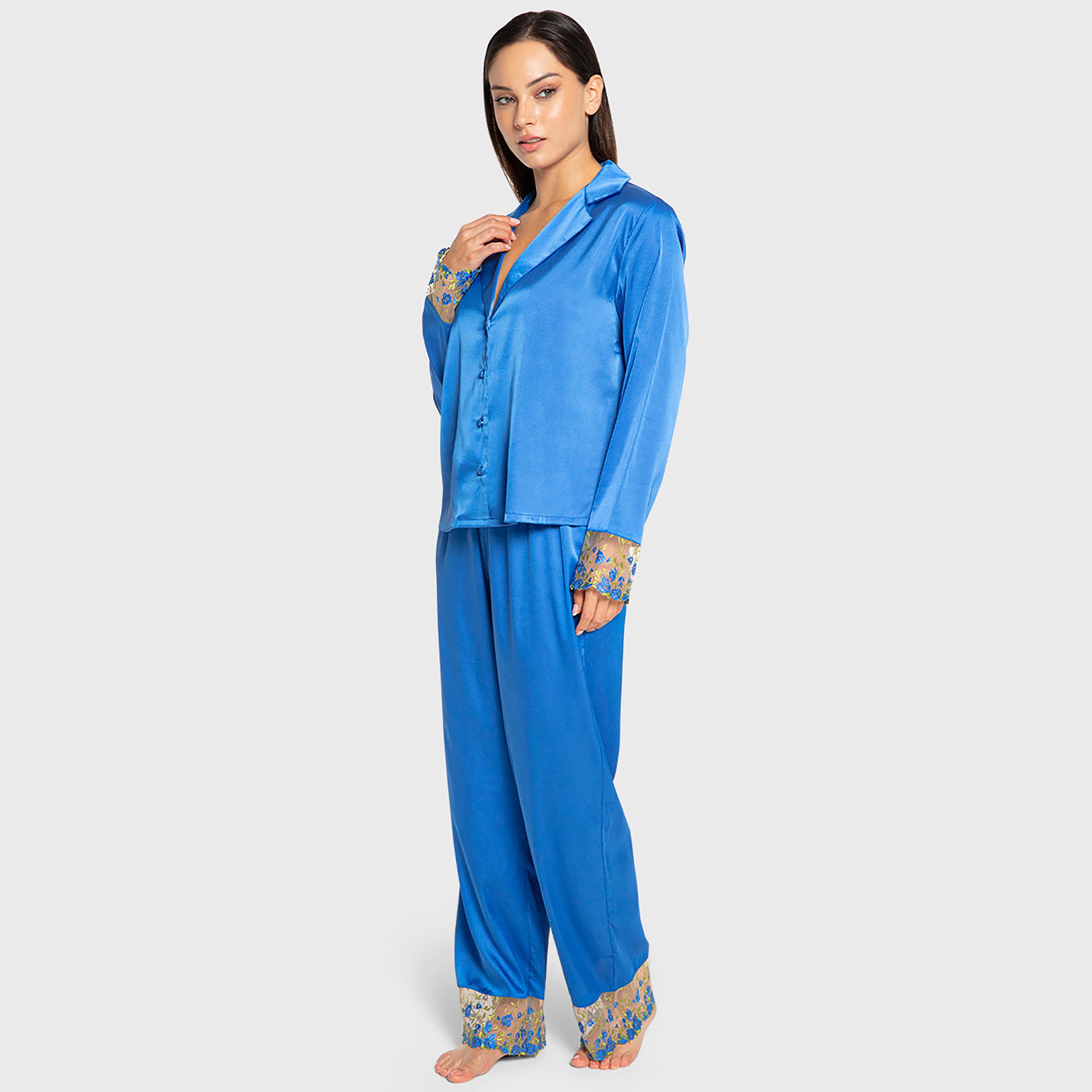 Isla & Evie Plain Notch Collared Long Sleeves Women's Shirt and Pyjama Set-women-clothing-nightwear-pyjamas-longsets-image-2