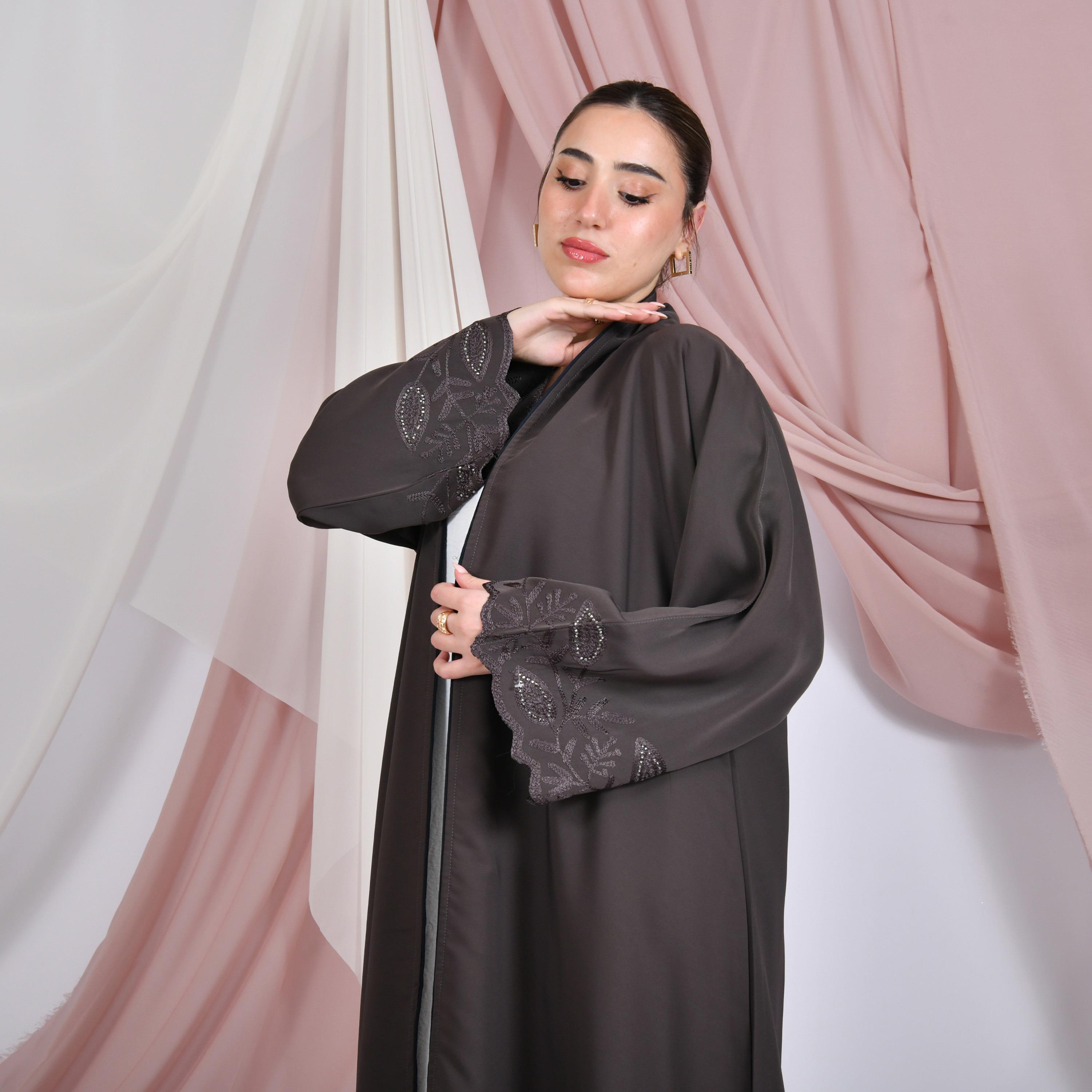Hawraa Scalloped Embroidered Wide Sleeves Linen Women's Quarter-Circle Abaya-women-arabicclothing-abayas-image-2