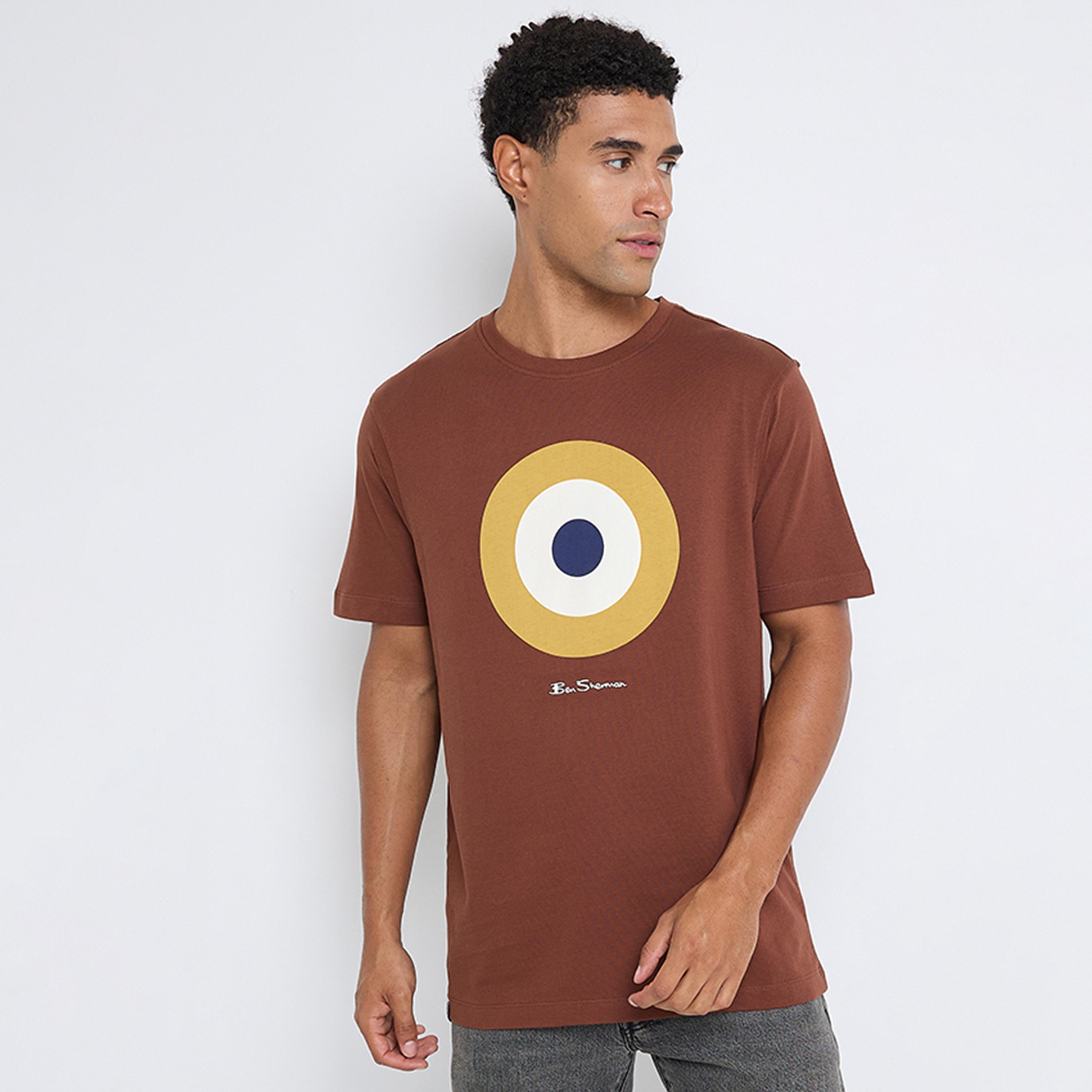 تيشيرت رجالي بياقة دائرية وأكمام قصيرة مطبوع برسومات جرافيكية من بن شيرمان-men-clothing-tshirtsandpolos-tshirts-image-5