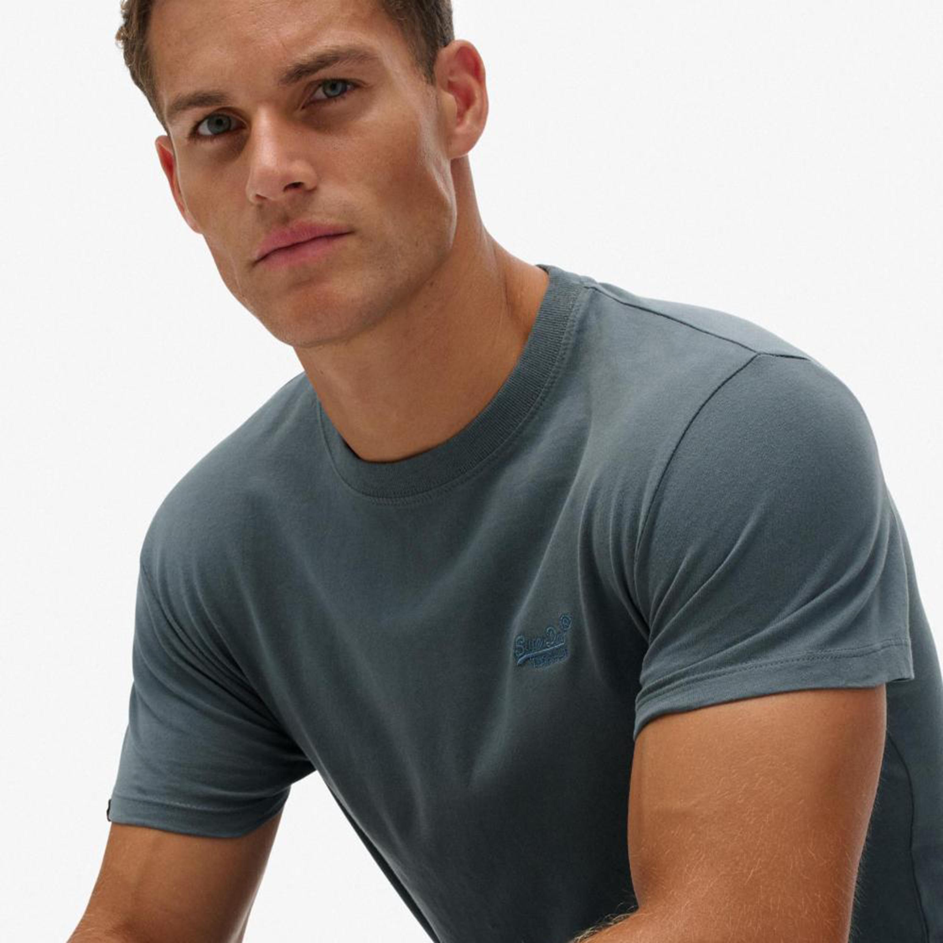 تيشيرت رجالي سادة بياقة دائرية وأكمام قصيرة من سوبردراي-men-clothing-tshirtsandpolos-tshirts-image-5