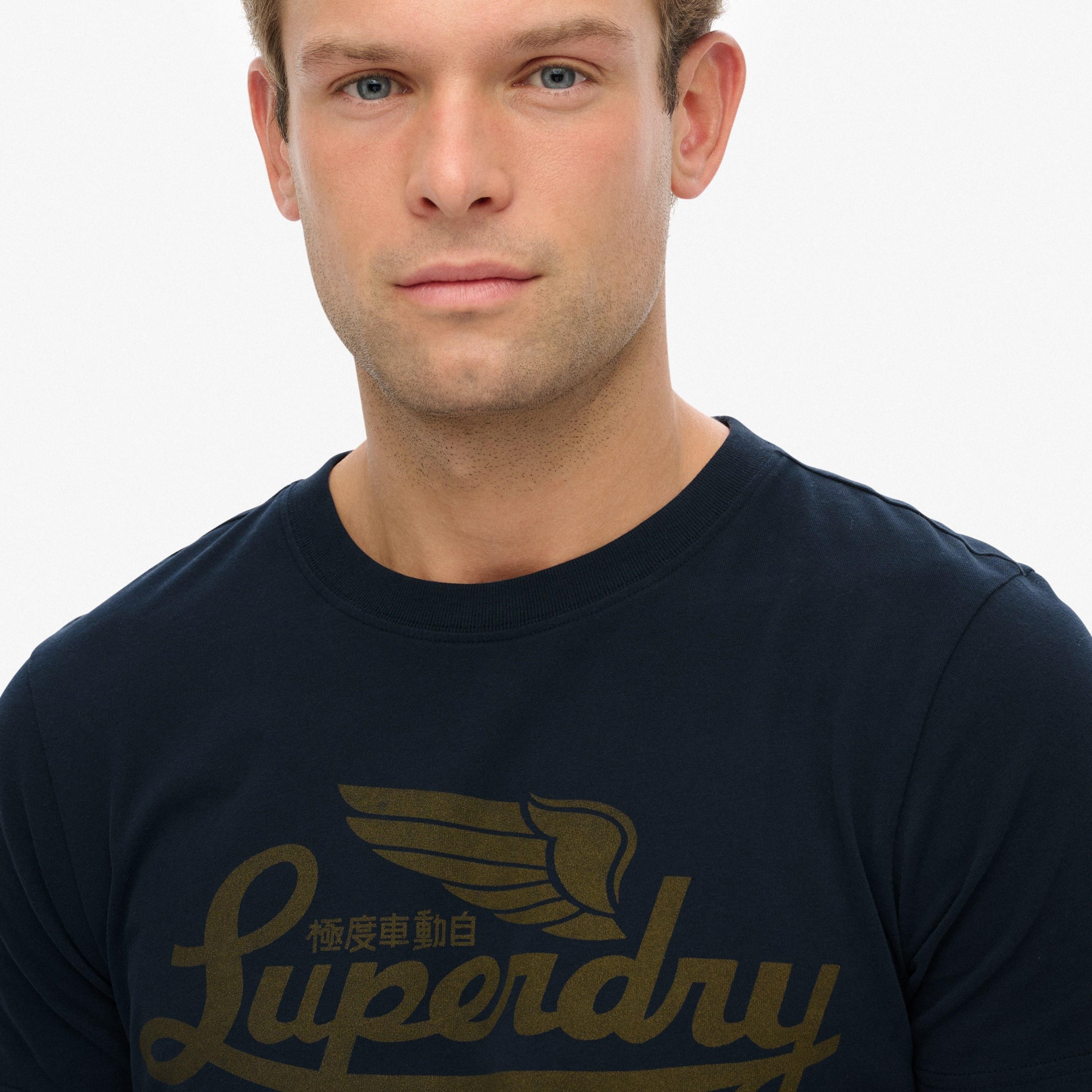 تيشيرت رجالي بياقة دائرية وأكمام قصيرة، مطبوع عليه نص من سوبردراي-men-clothing-tshirtsandpolos-tshirts-image-3