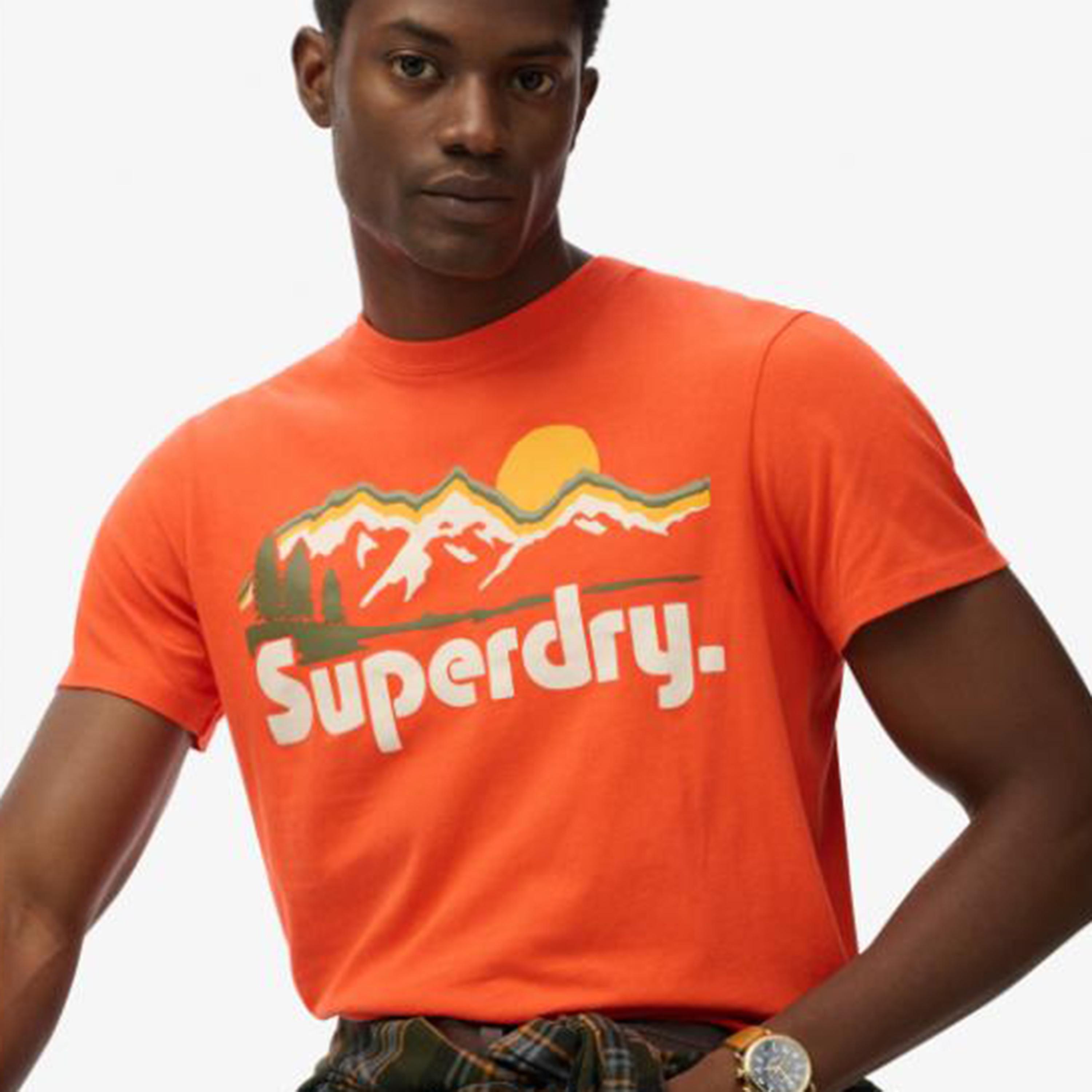 تيشيرت رجالي بقبة دائرية وأكمام قصيرة بطبعة رسومية من سوبردراي-men-clothing-tshirtsandpolos-tshirts-image-4