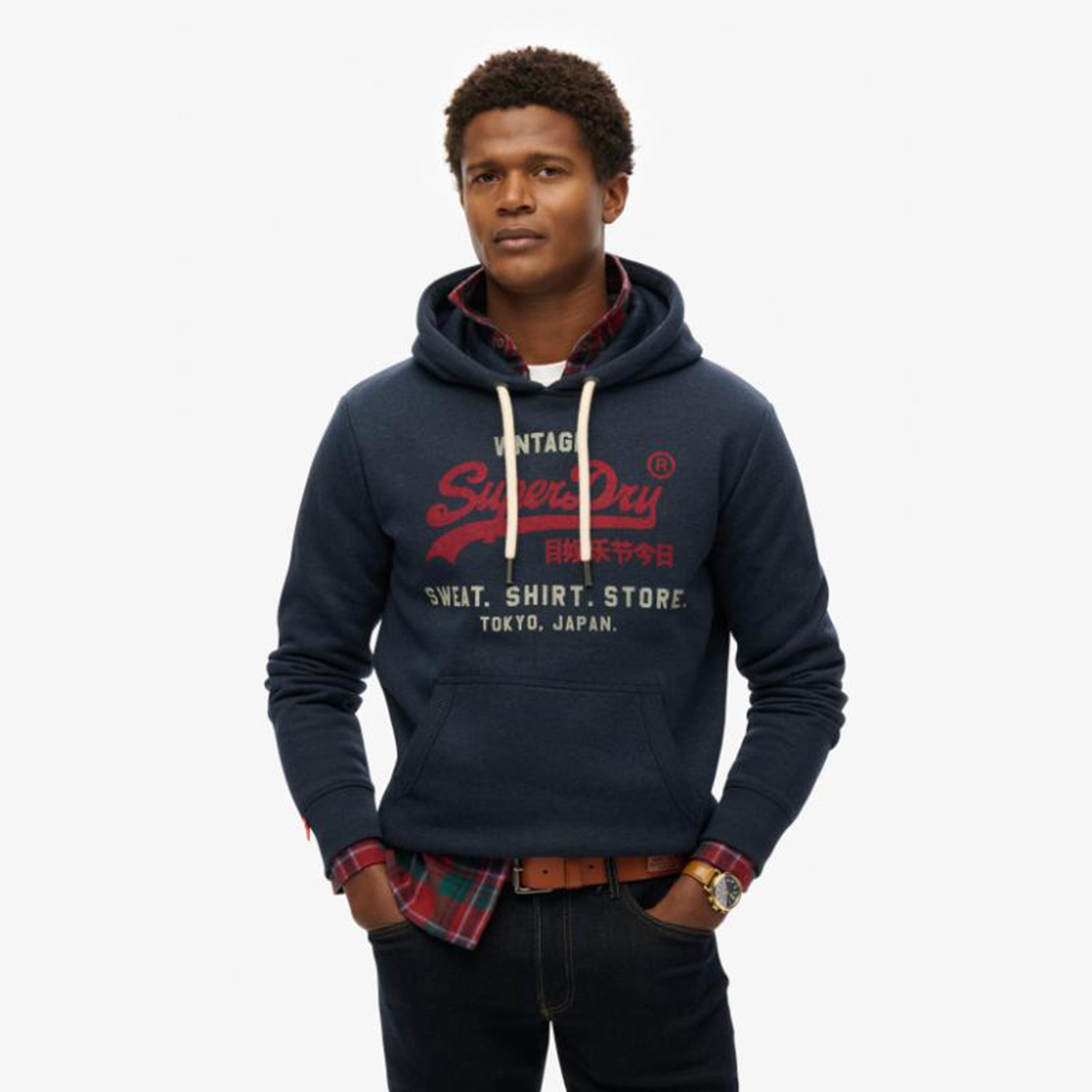 كنزة بغطاء رأس رجالية مطبوعة بأكمام طويلة ورقبة بغطاء من سوبر دراي-men-winterwear-hoodiesandsweatshirts-image-1