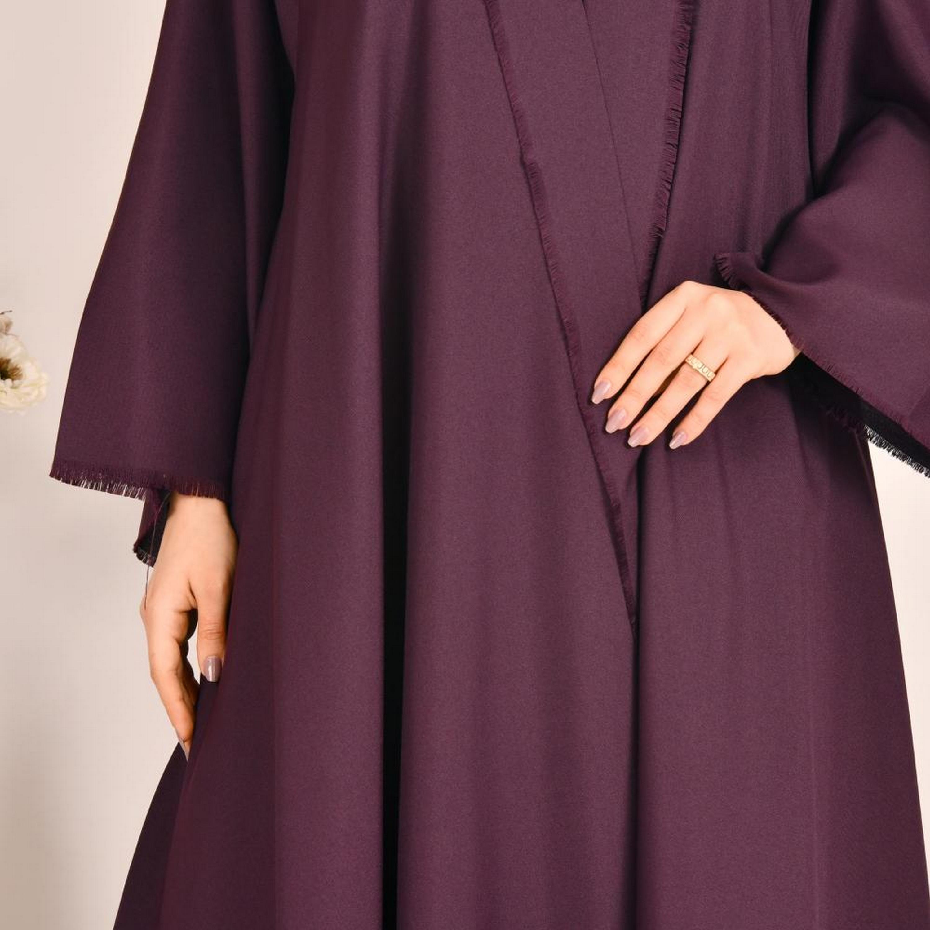 عباية كلوش مزدوجة الأكمام من الكتان مع حجاب من بيوند عباية-women-arabicclothing-abayas-image-3