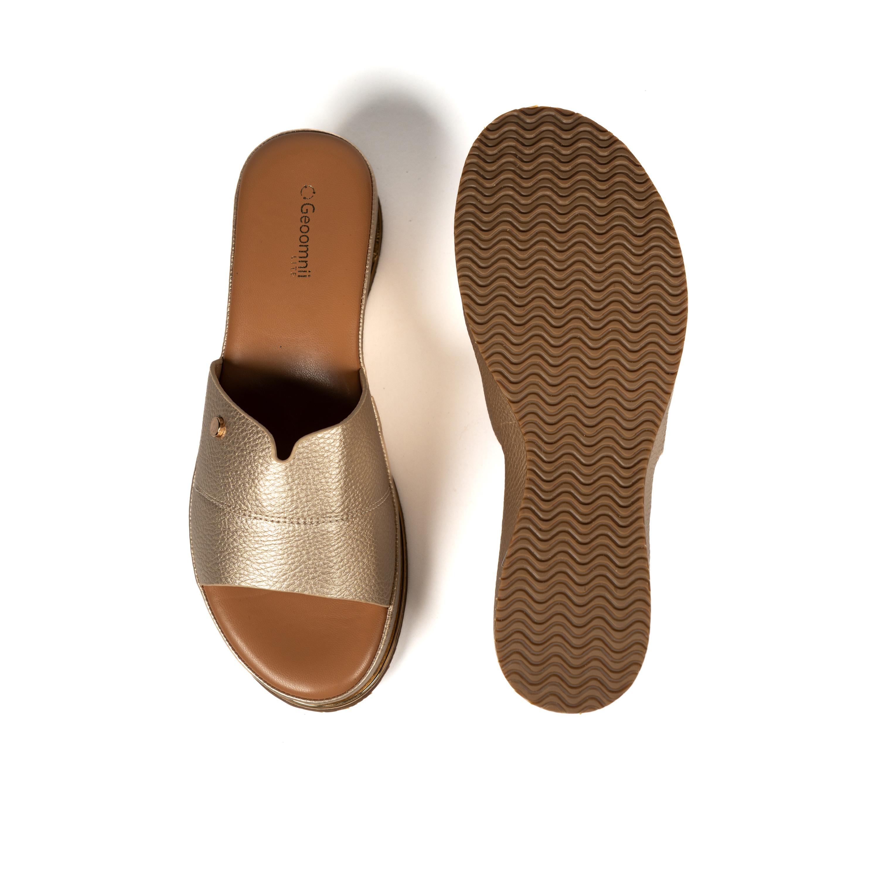 جيومني - صندل رايك سهل الارتداء بكعب إسفيني للنساء | M253216-GOLD-women-shoes-sandals-heeled-image-3