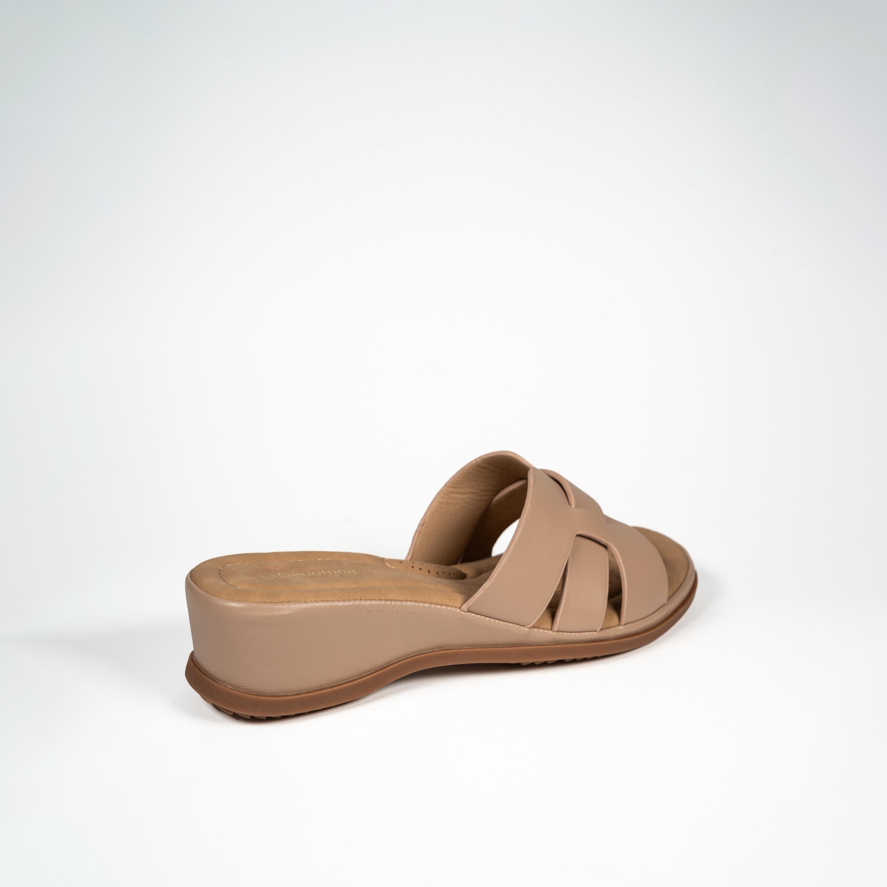 جيومني - صندل تيك سهل الارتداء بكعب إسفيني للنساء | M253220-NUDE-women-shoes-sandals-heeled-image-5