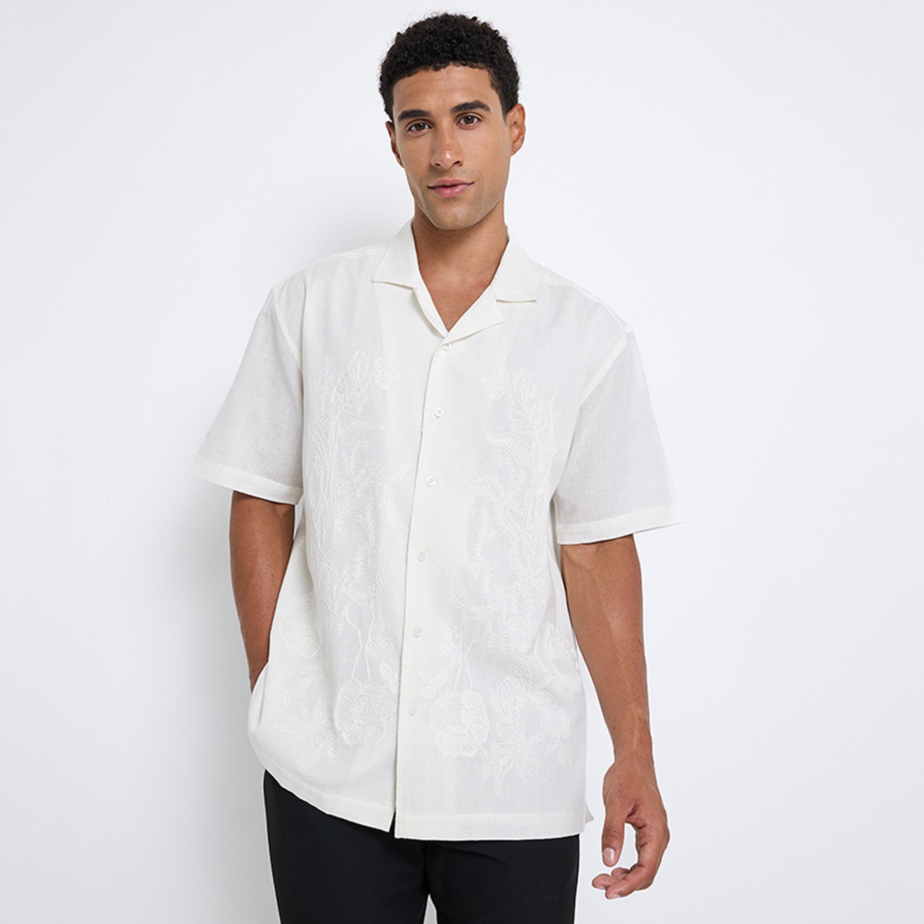 قميص رجالي قصة عادية بتطريز زهور وياقة وأكمام قصيرة من بن شيرمان-men-clothing-shirts-image-1
