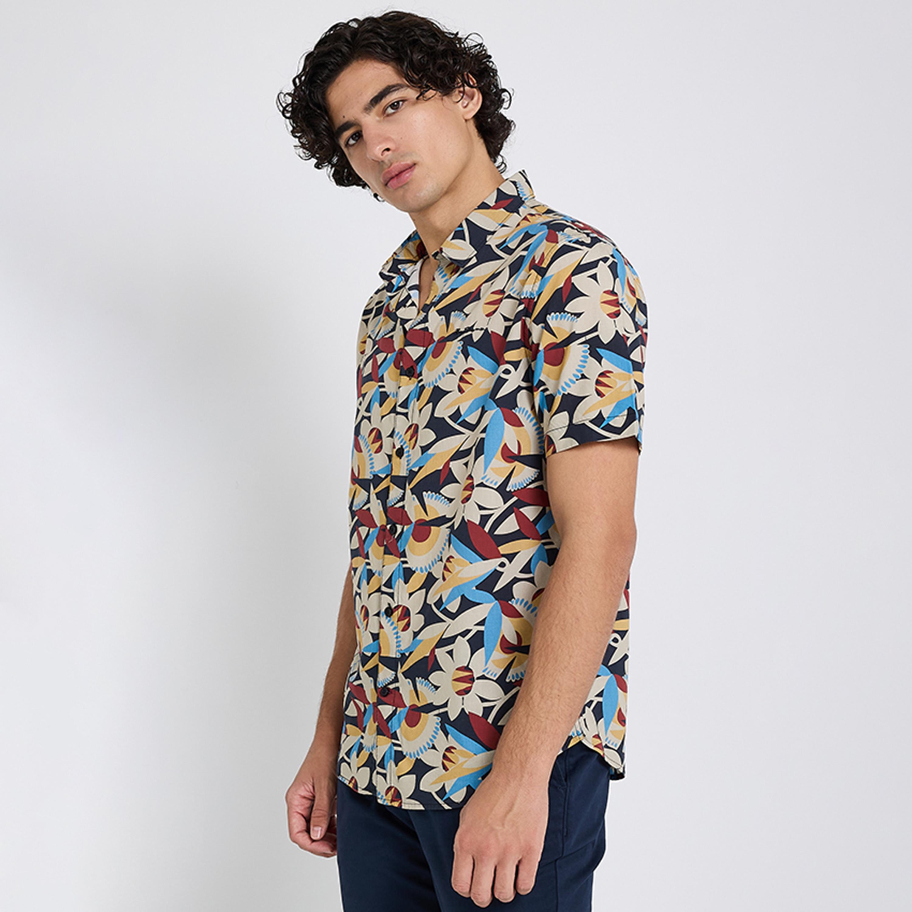 قميص رجالي بقصة عادية وطبعة كاملة وأكمام قصيرة من بن شيرمان-men-clothing-shirts-image-3