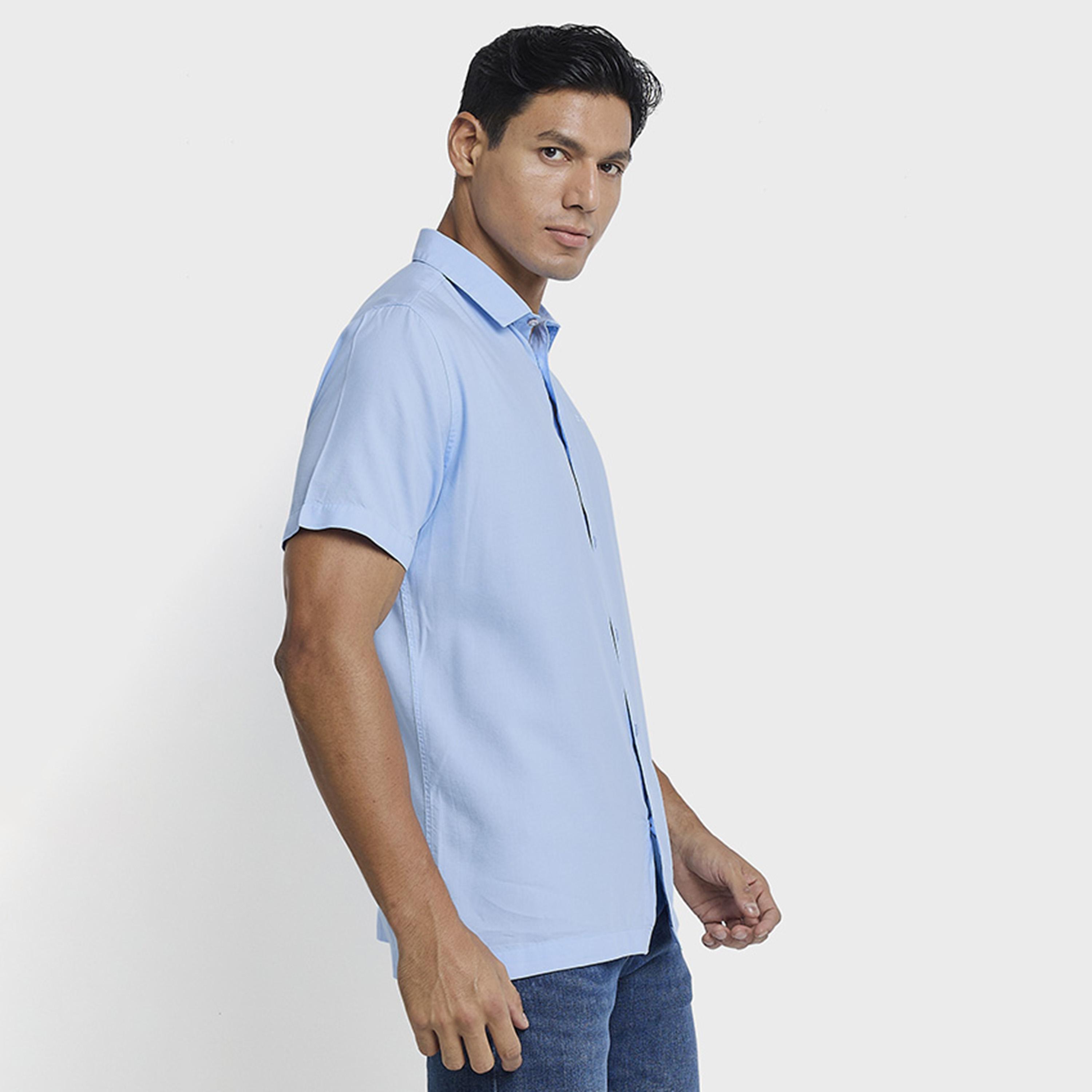 قميص رجالي بقصة عادية سادة بياقة وأكمام قصيرة من بن شيرمان-men-clothing-shirts-image-2