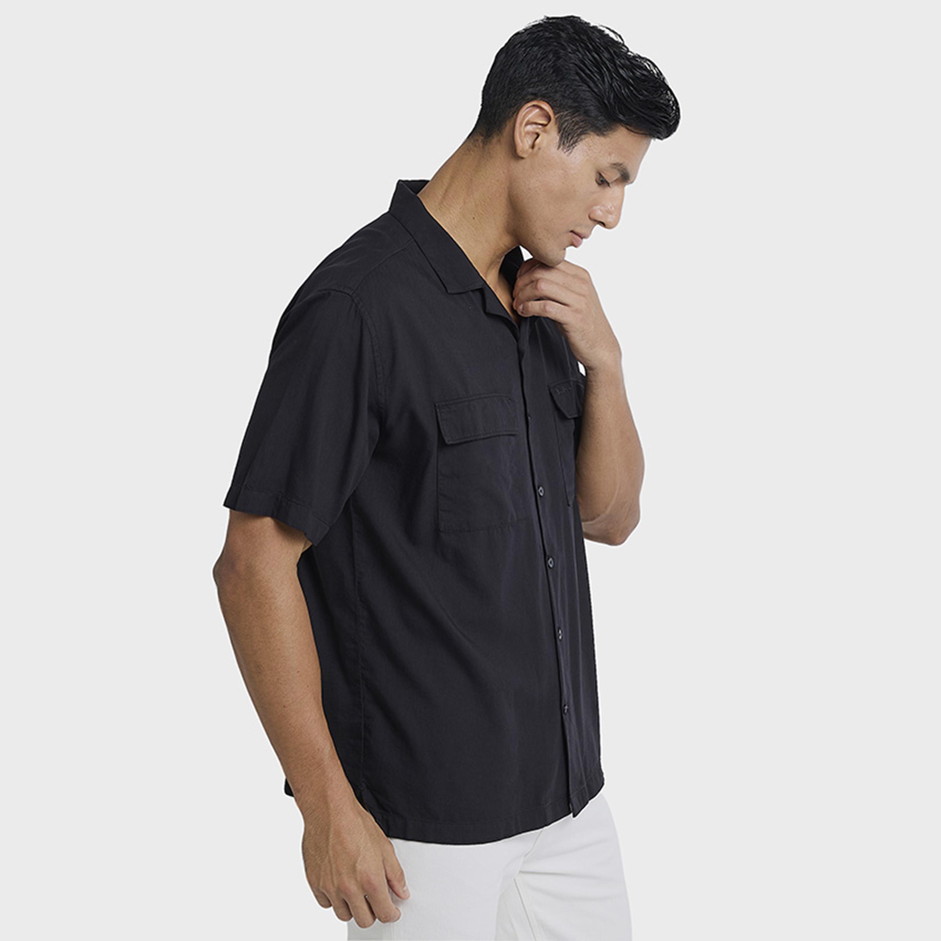 قميص رجالي بقصة عادية سادة بياقة ريزورت وأكمام قصيرة من بن شيرمان-men-clothing-shirts-image-2