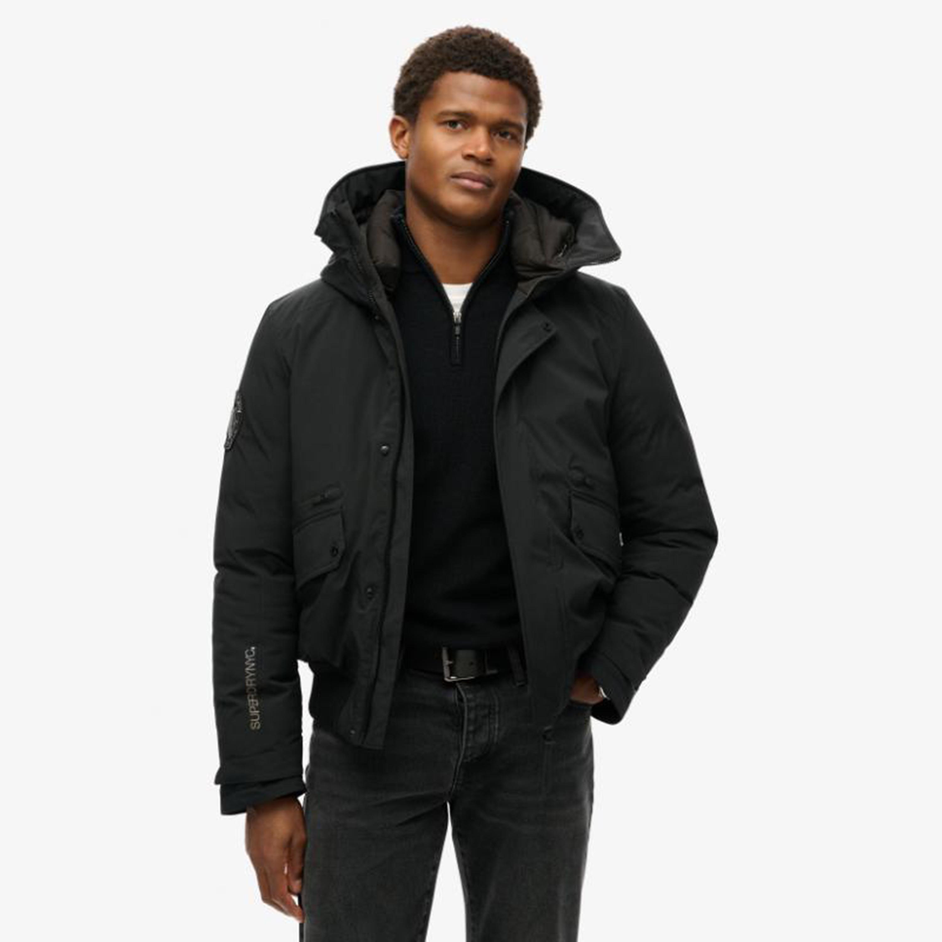 جاكيت بومبر رجالي سادة بأكمام طويلة وغطاء رأس من سوبر دراي-men-clothing-jacketsandblazers-jackets-image-1