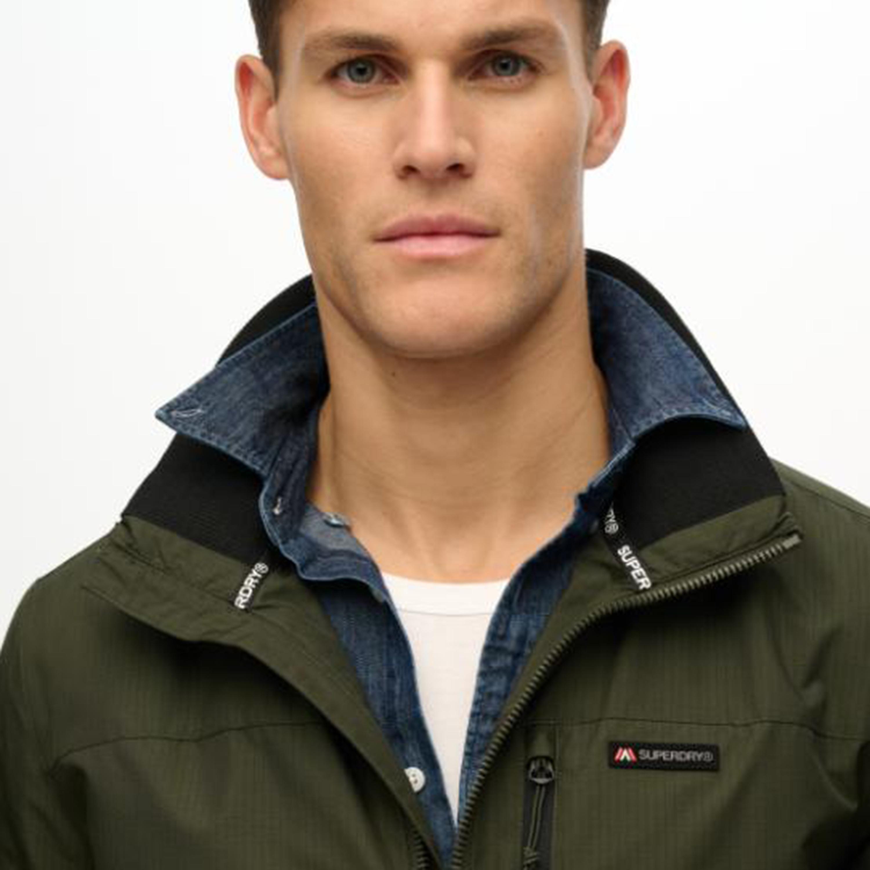 جاكيت واقي من الرياح رجالي سادة بأكمام طويلة وبياقة عالية من سوبر دراي-men-clothing-jacketsandblazers-jackets-image-3