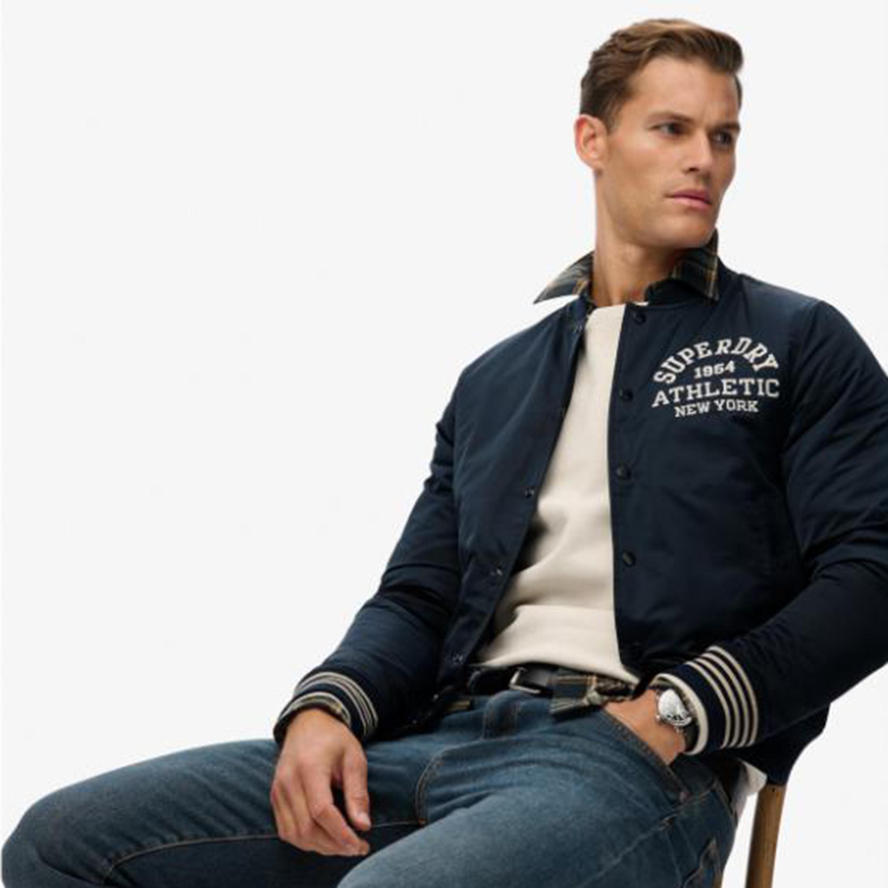 جاكيت بومبر رجالي مطرز بأكمام طويلة وياقة قائمة من سوبر دراي-men-clothing-jacketsandblazers-jackets-image-4