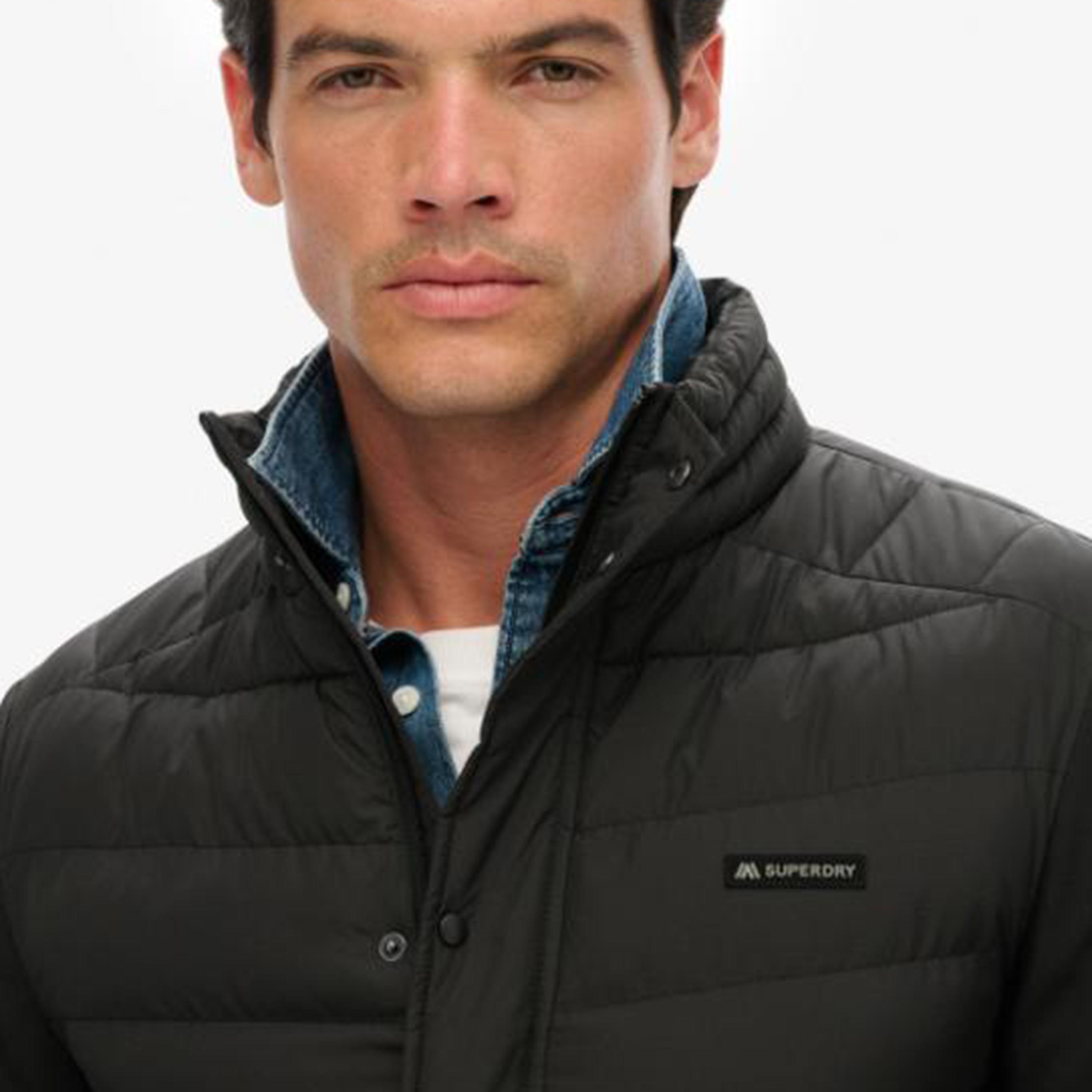 جاكيت رجالي مبطن سادة بأكمام طويلة وبياقة عالية من سوبر دراي-men-clothing-jacketsandblazers-jackets-image-3