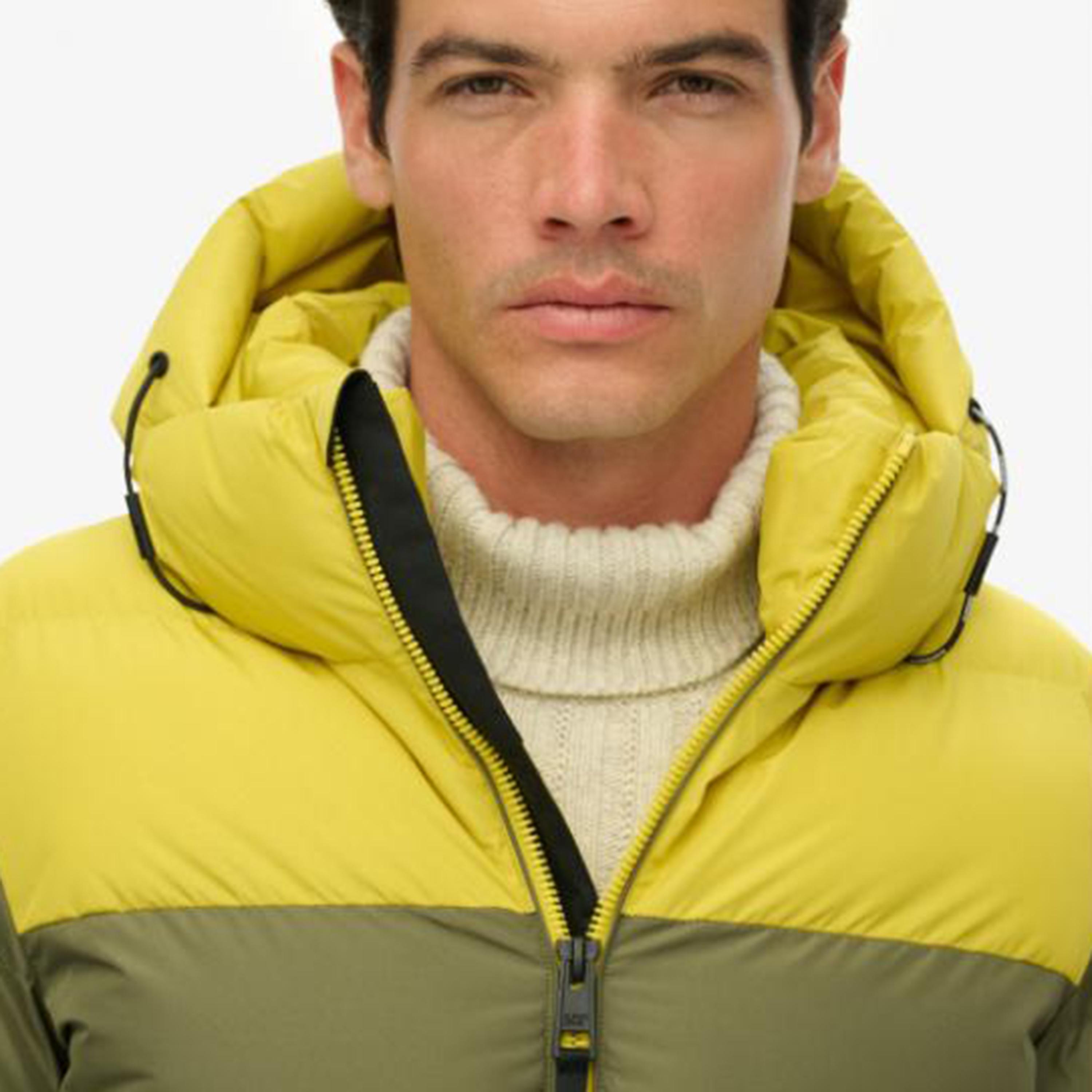 Superdry Color-Blocked Hooded Neck Long Sleeves Men's Puffer Jacket-men-clothing-jacketsandblazers-jackets-image-3