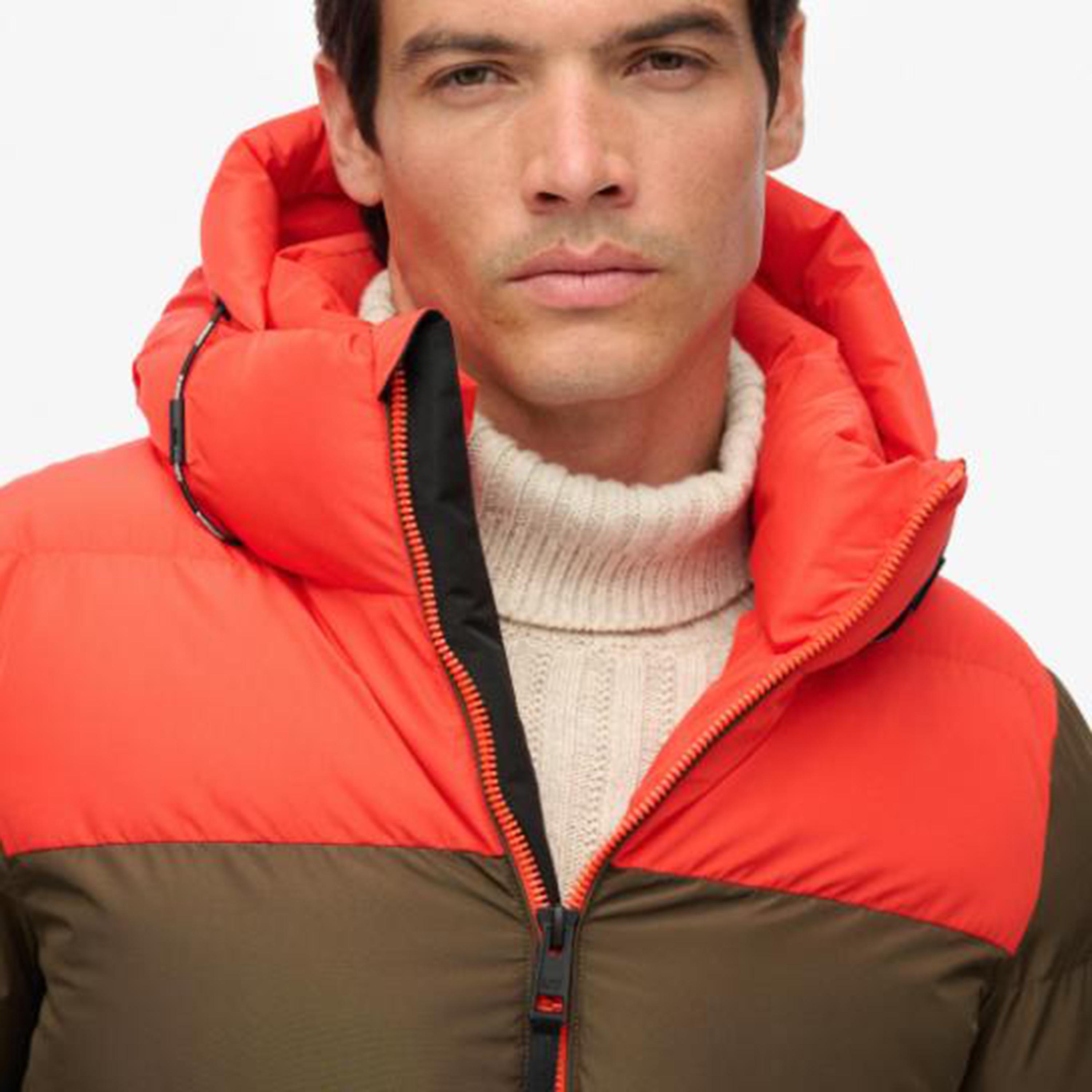 جاكيت رجالي مبطن بألوان متداخلة وبأكمام طويلة وغطاء رأس من سوبر دراي-men-clothing-jacketsandblazers-jackets-image-3
