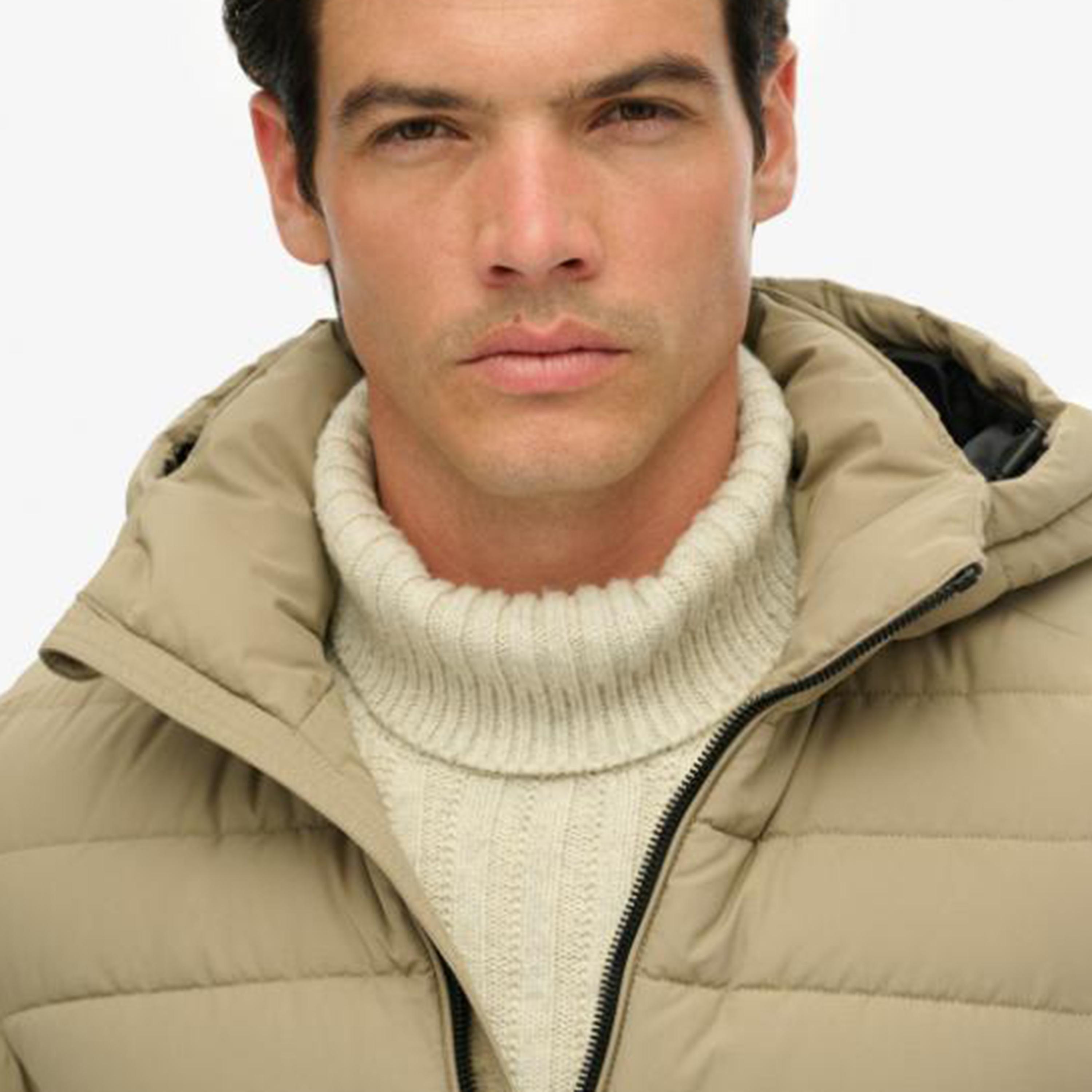 Superdry Plain Hooded Neck Long Sleeves Men's Puffer Jacket-men-clothing-jacketsandblazers-jackets-image-3
