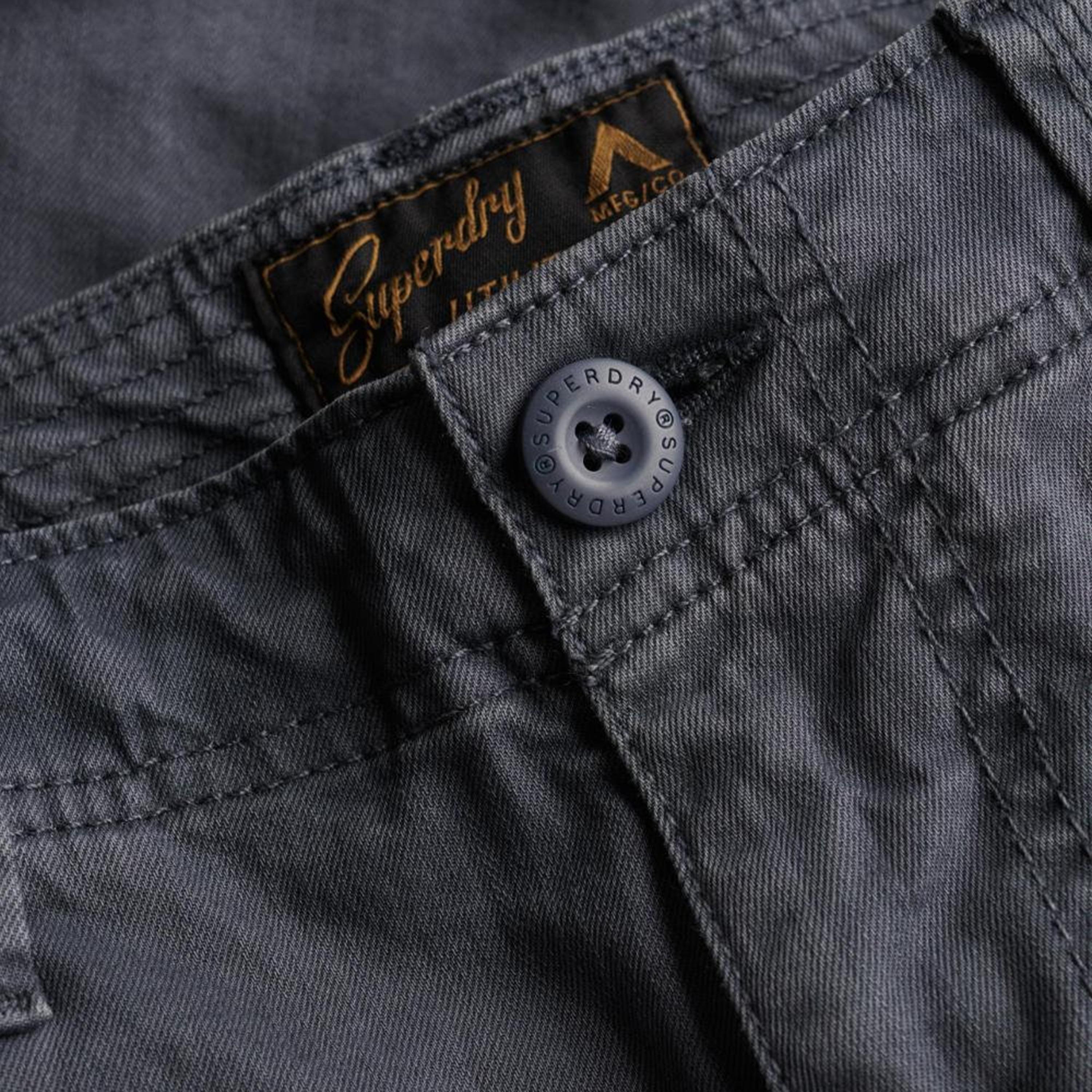 شورت كارغو رجالي سادة بفتحة سحاب وزر وقصة متوسطة الارتفاع من سوبردراي-men-clothing-bottoms-shorts-image-5
