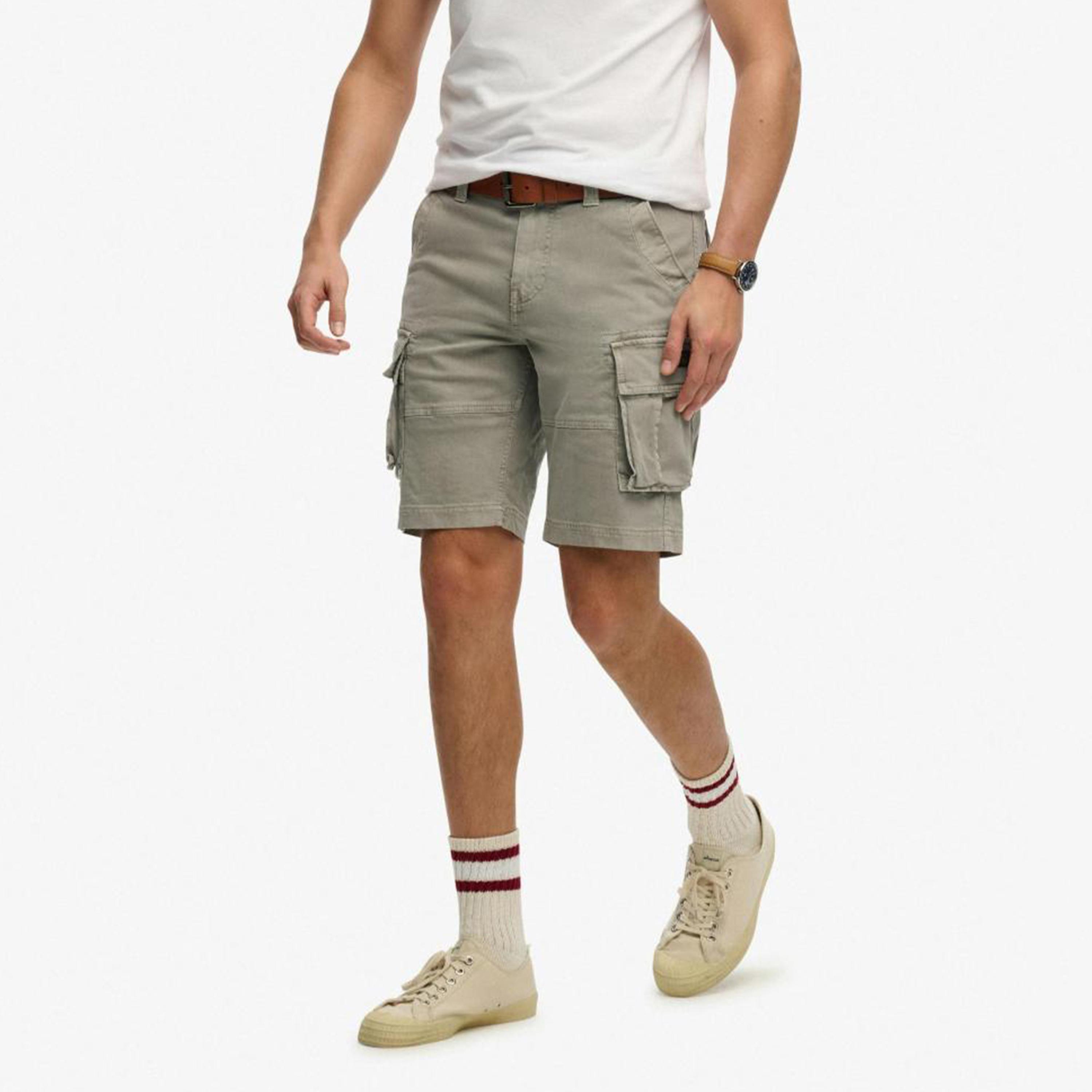 شورت كارغو رجالي سادة بفتحة سحاب وزر وقصة متوسطة الارتفاع من سوبردراي-men-clothing-bottoms-shorts-image-3