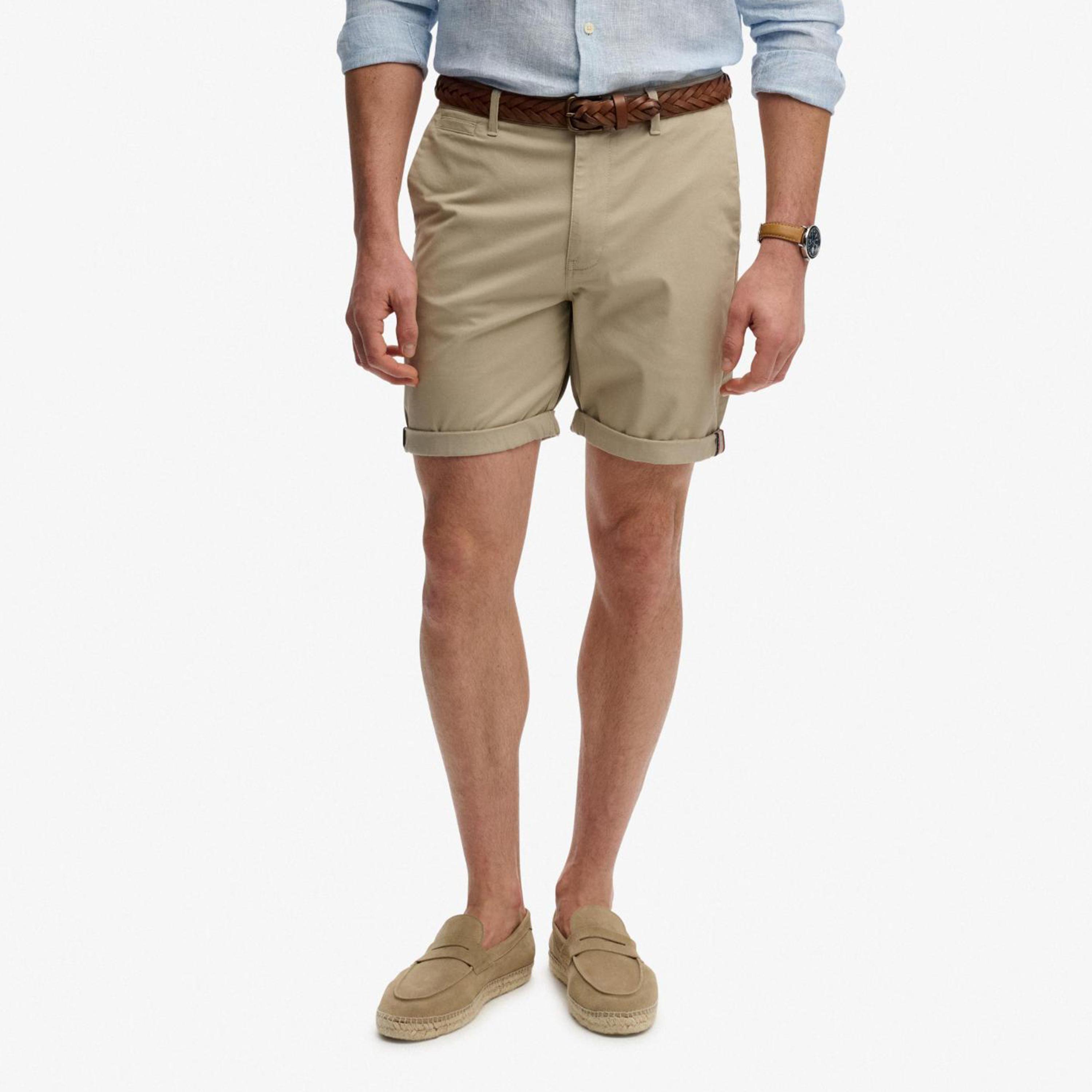 شورت تشينو رجالي سادة بفتحة سحاب وزر وقصة متوسطة الارتفاع من سوبردراي-men-clothing-bottoms-shorts-image-1