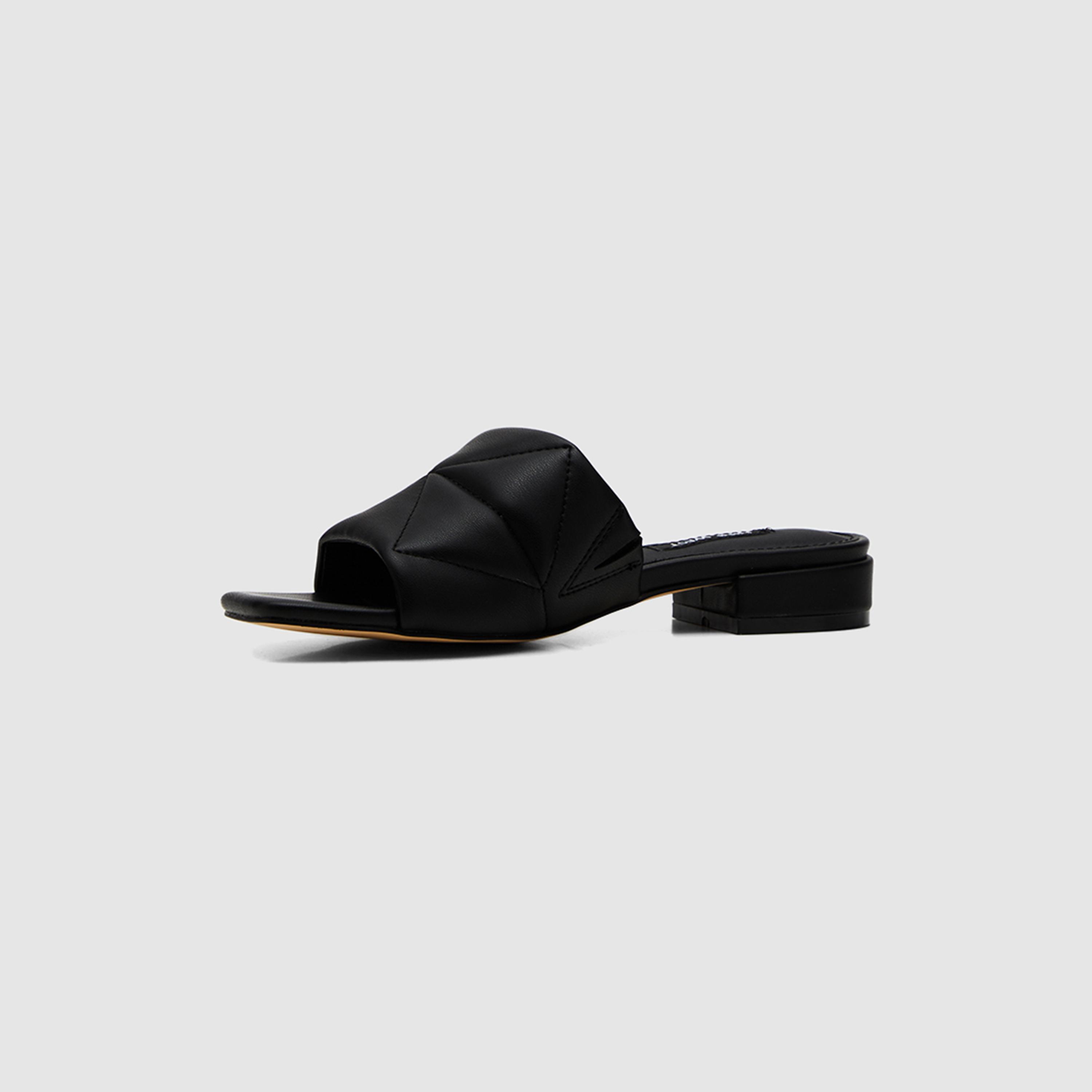 صنادل نسائية من ناين ويست ذات مقدمة مربعة مبطنة | MCFI-SIA-women-shoes-sandals-flats-image-3