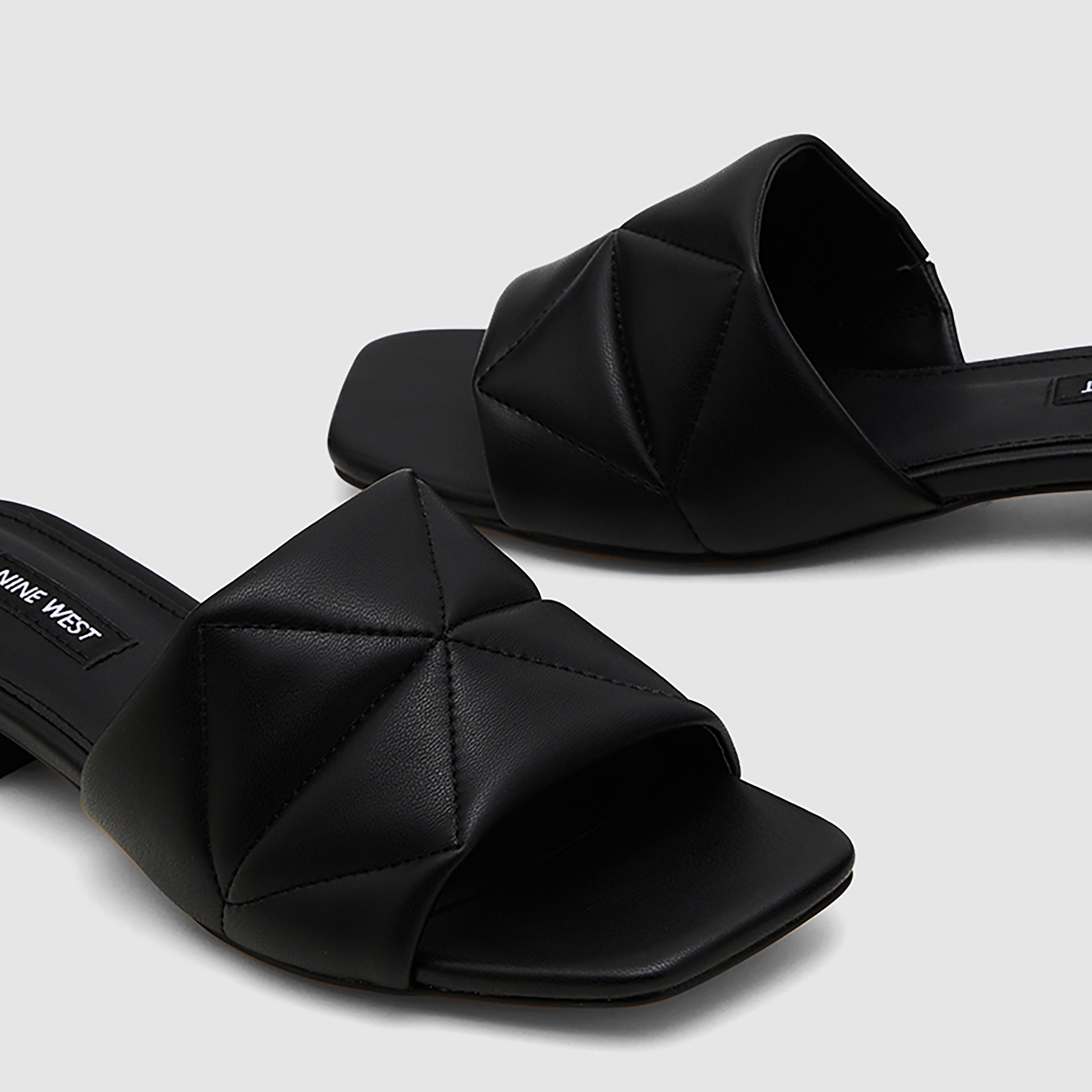 صنادل نسائية من ناين ويست ذات مقدمة مربعة مبطنة | MCFI-SIA-women-shoes-sandals-flats-image-4