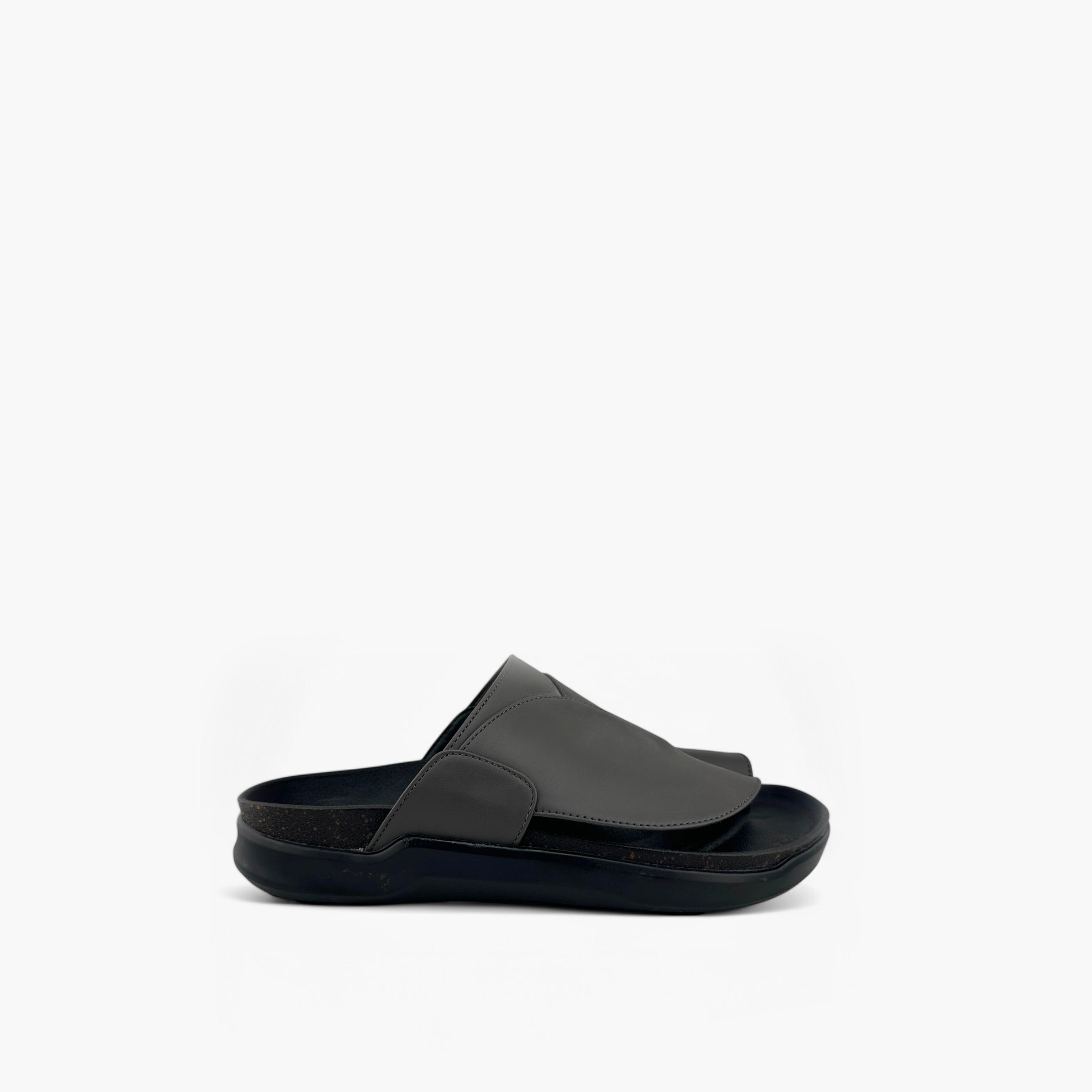 الفانوس- صندل تصميم عربي سهل الارتداء للرجال | MK-CF62-men-shoes-sandals-image-2