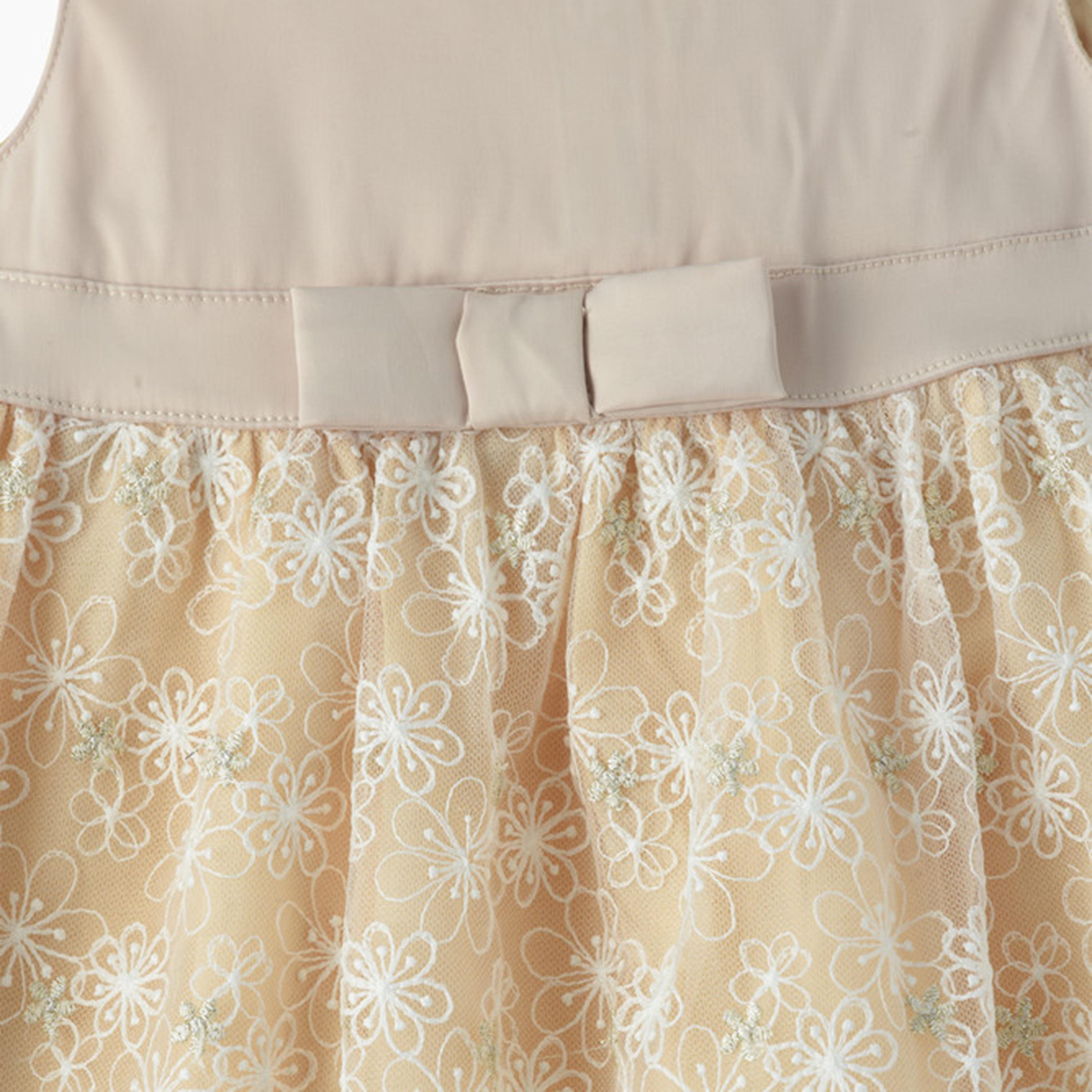 فستان قطن بدون أكمام بنقشة زهور من يونيكيدز-baby-girls-clothing-dressesandjumpsuits-image-3