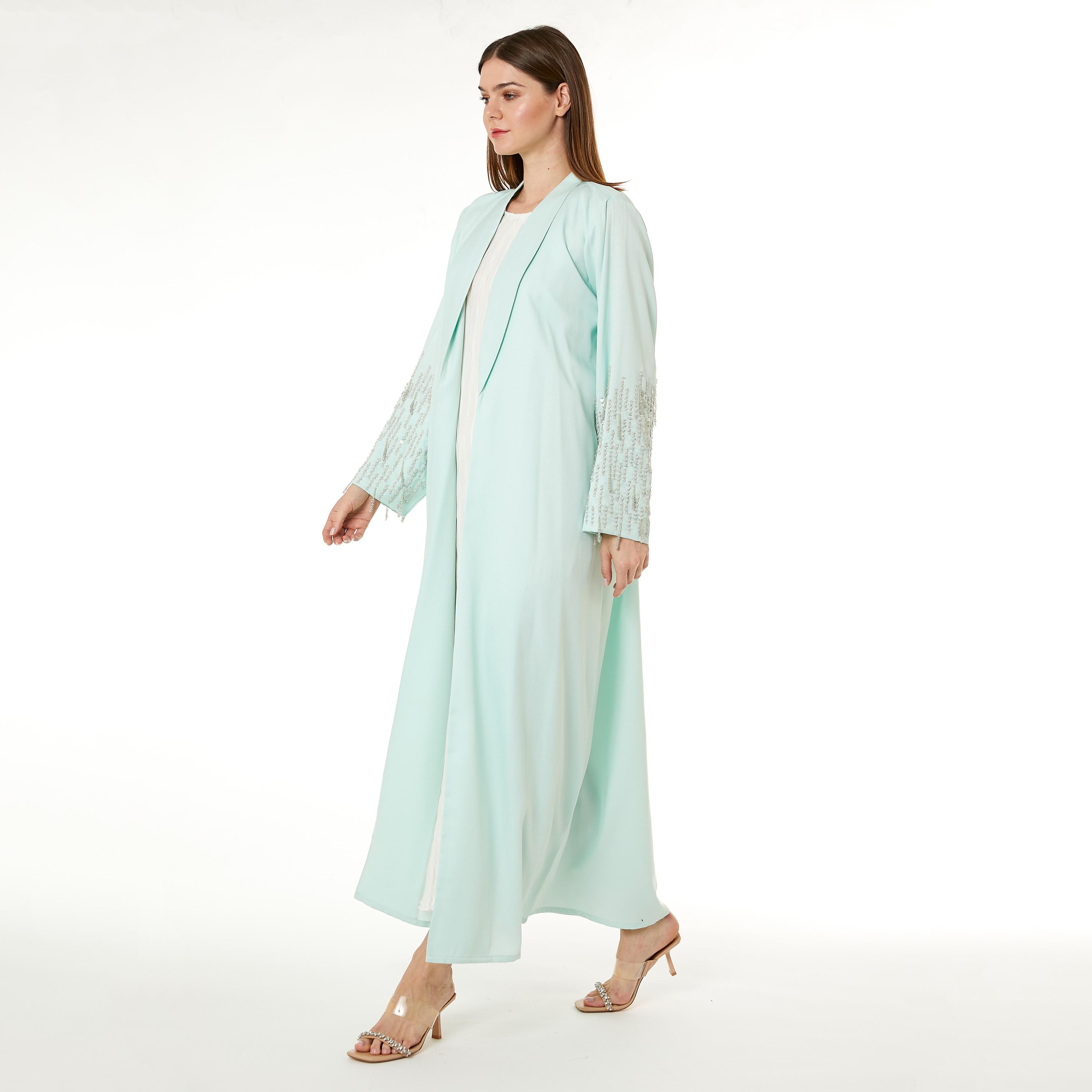  عباية نسائية نيدا باللون الأخضر مع حجاب وياقة شاول من مويستريت-women-arabicclothing-abayas-image-3